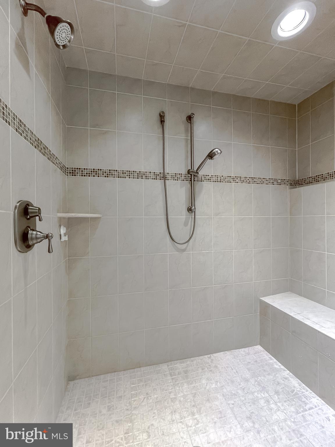 GRANDVIEW HAVEN - Residential