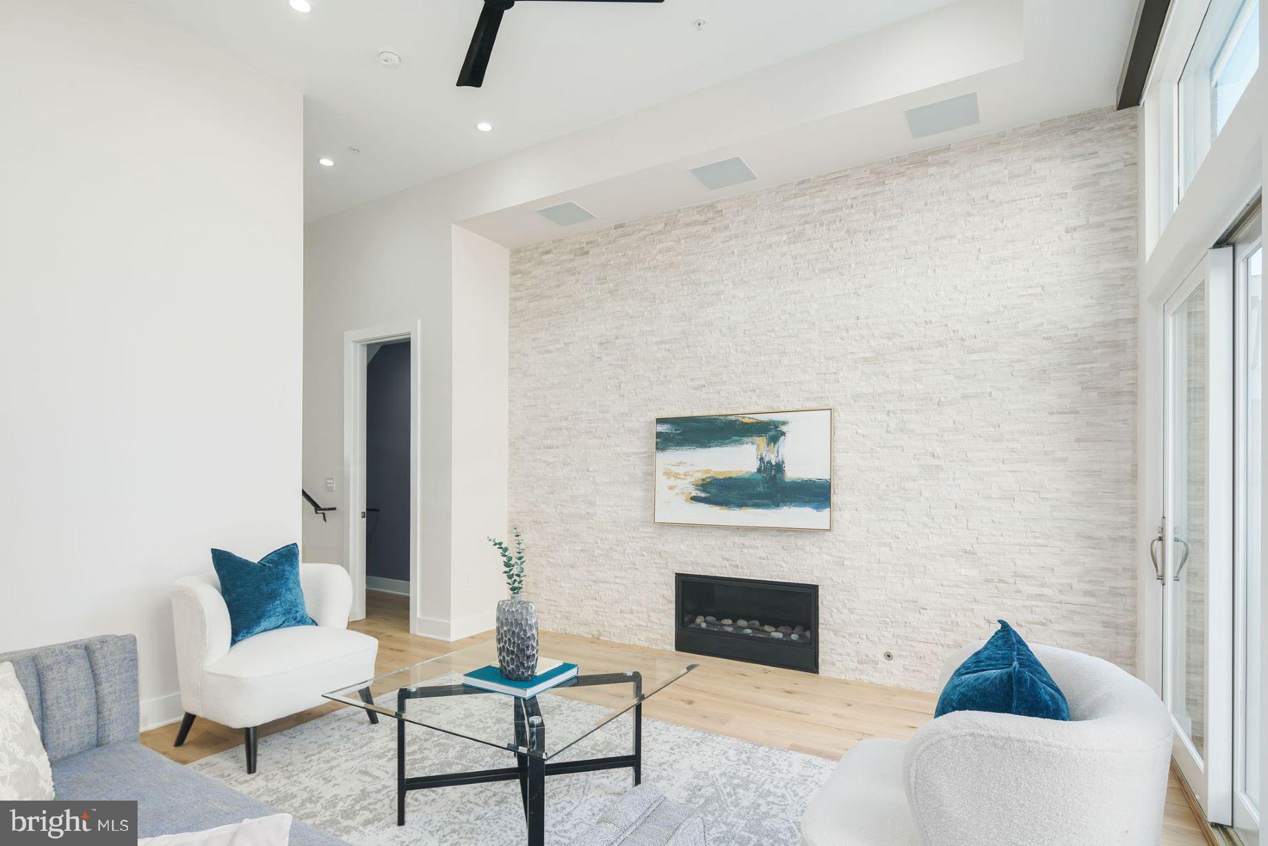 BELLA VISTA - Residential