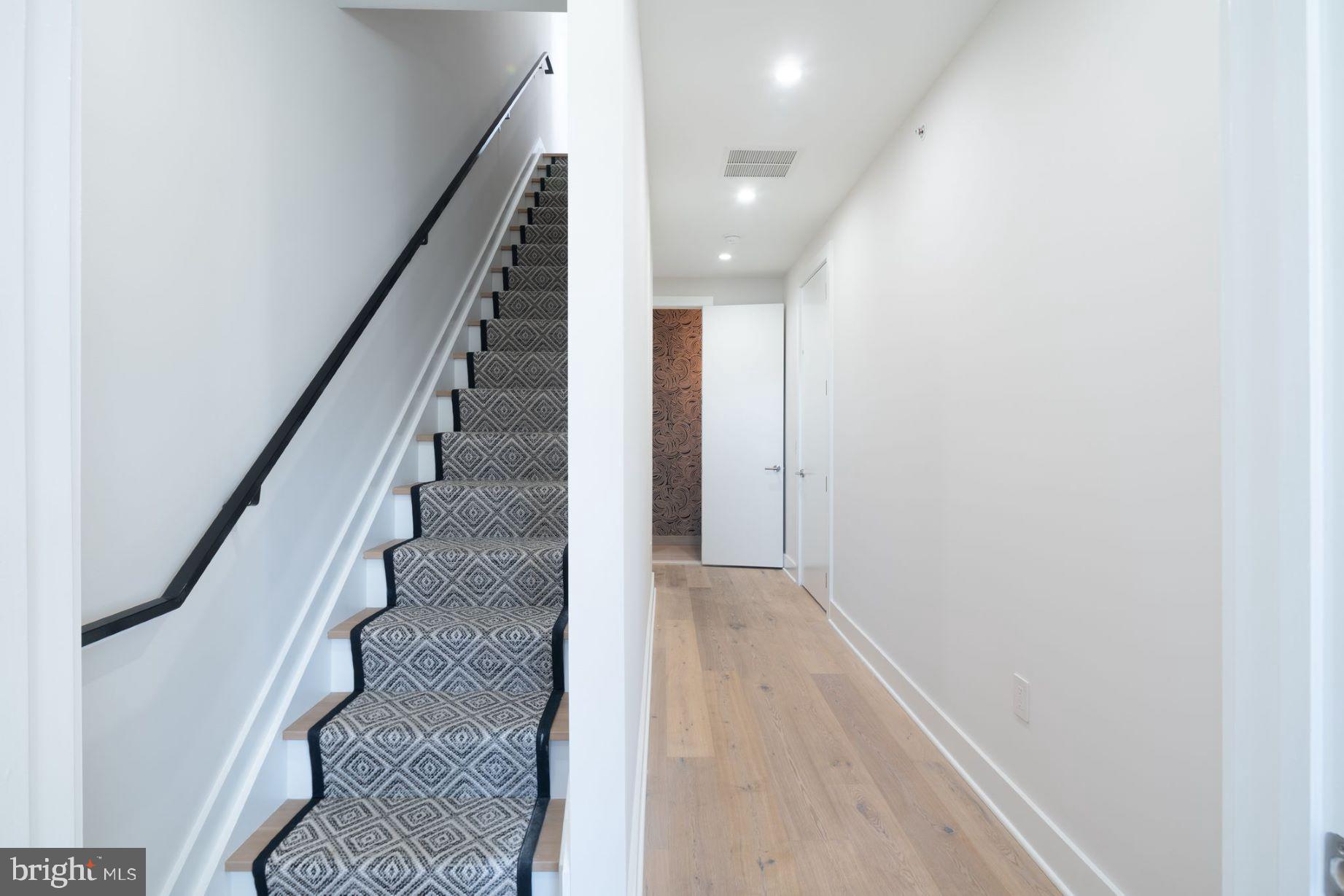 BELLA VISTA - Residential