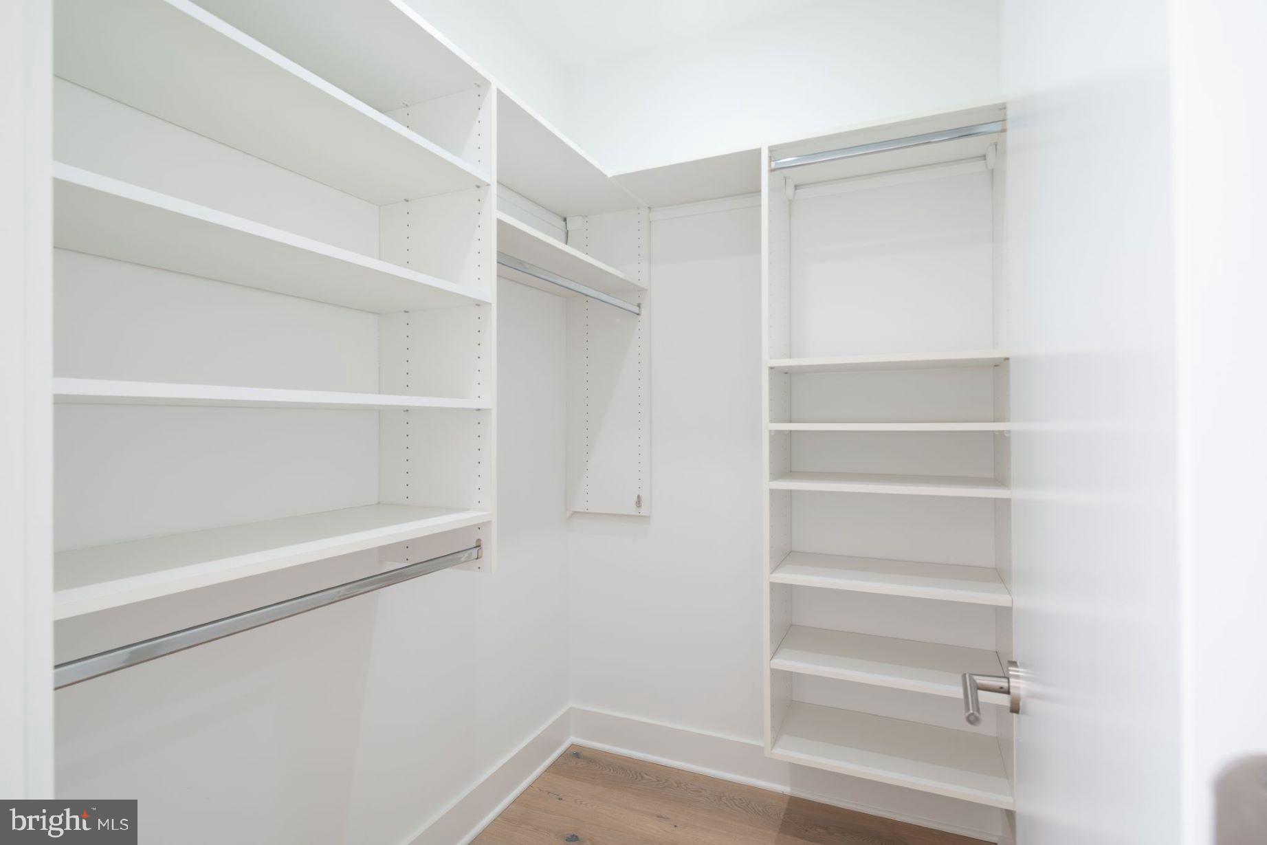 BELLA VISTA - Residential