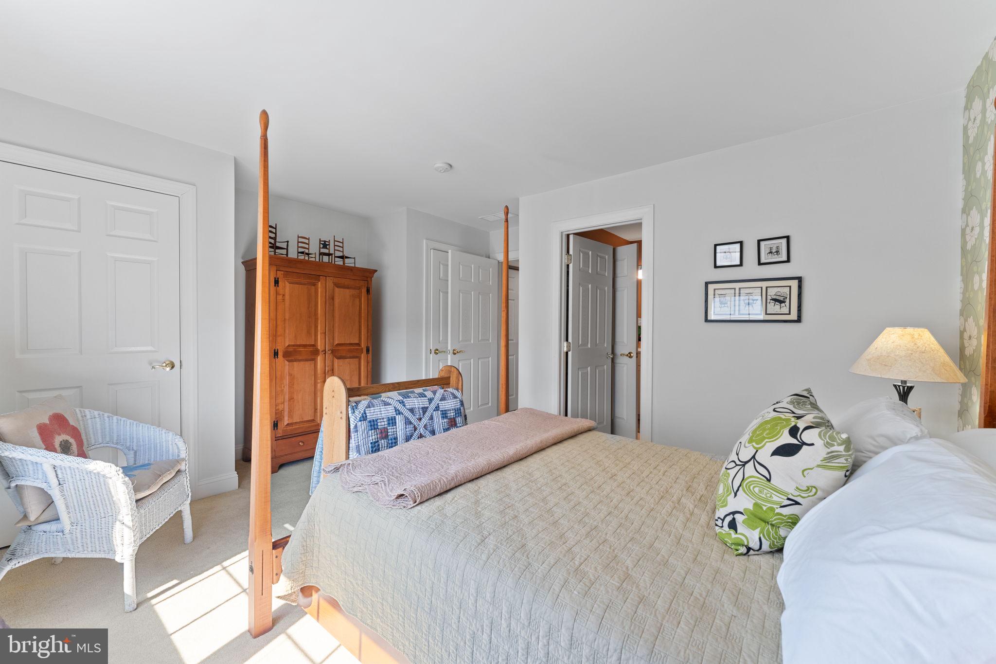 MEADOW GLEN - Residential