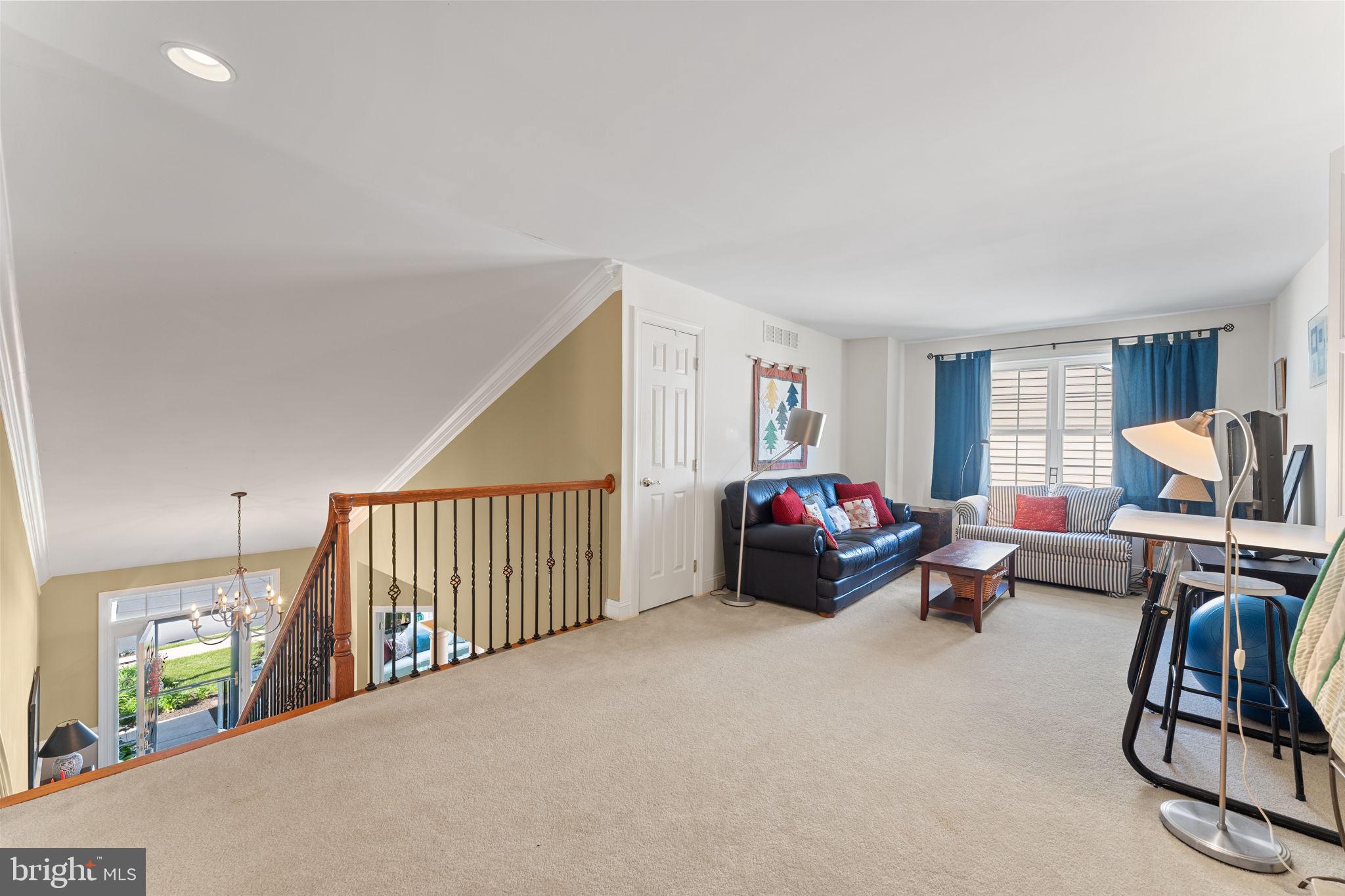 MEADOW GLEN - Residential