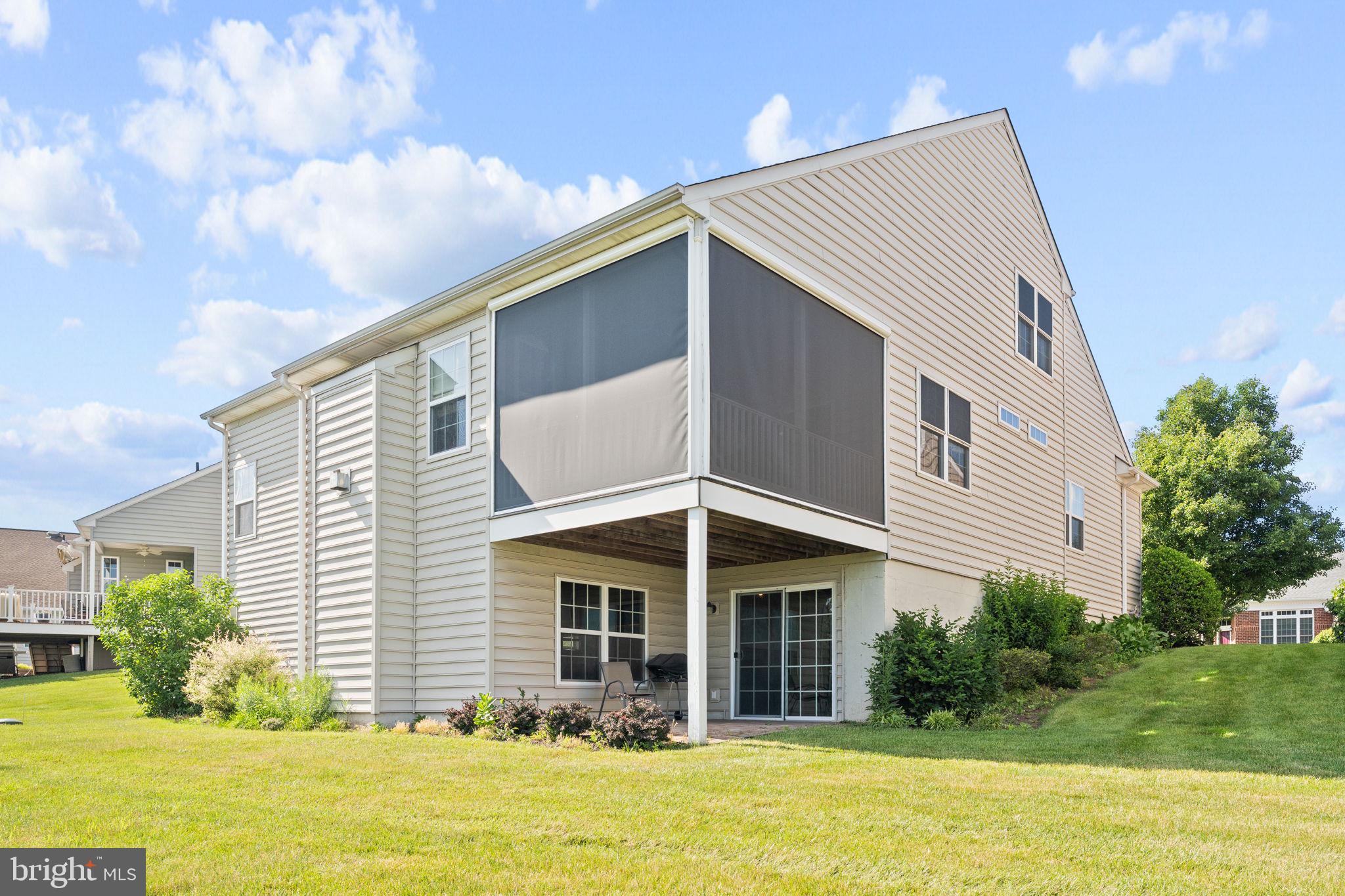 MEADOW GLEN - Residential
