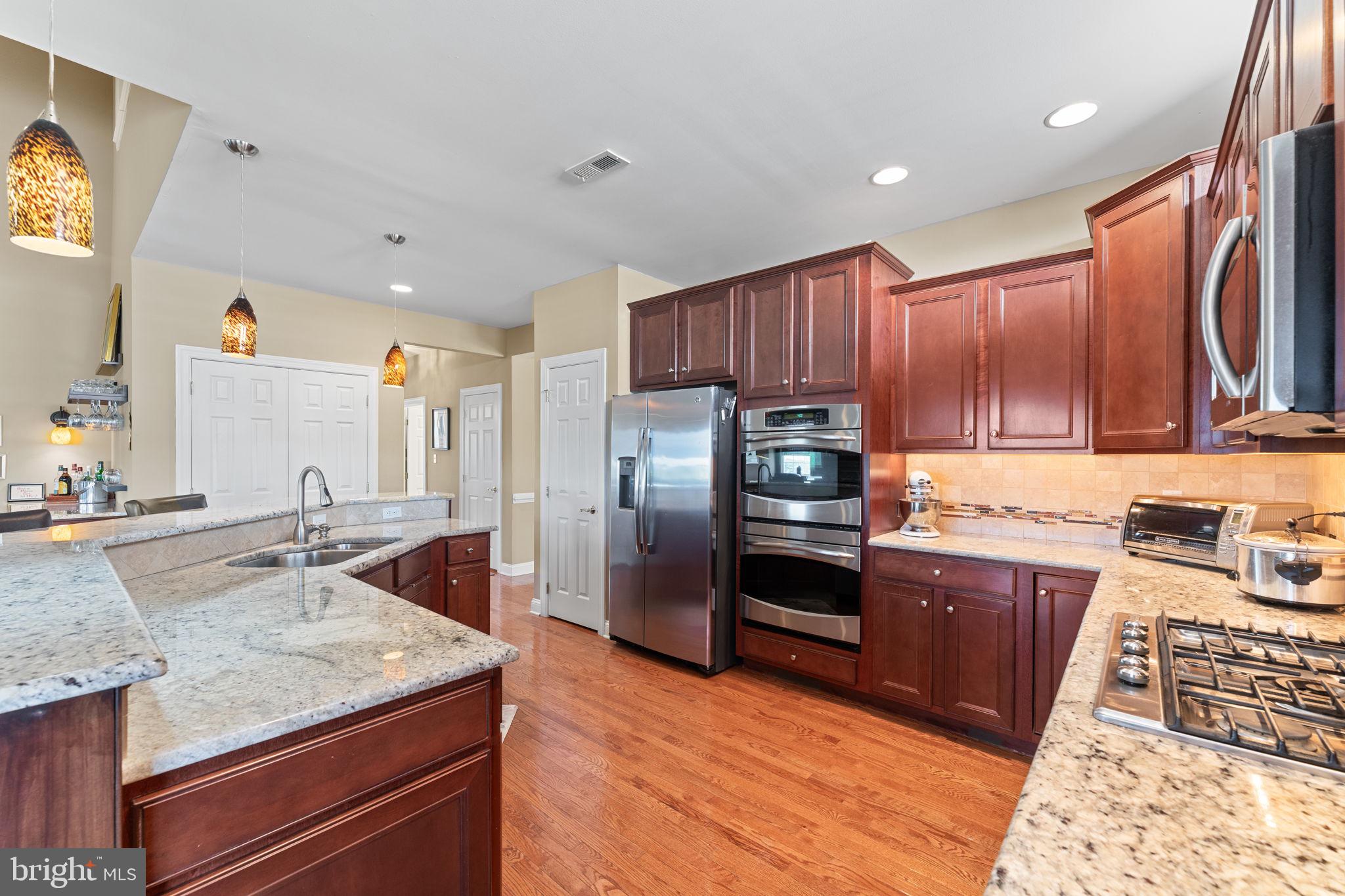 MEADOW GLEN - Residential