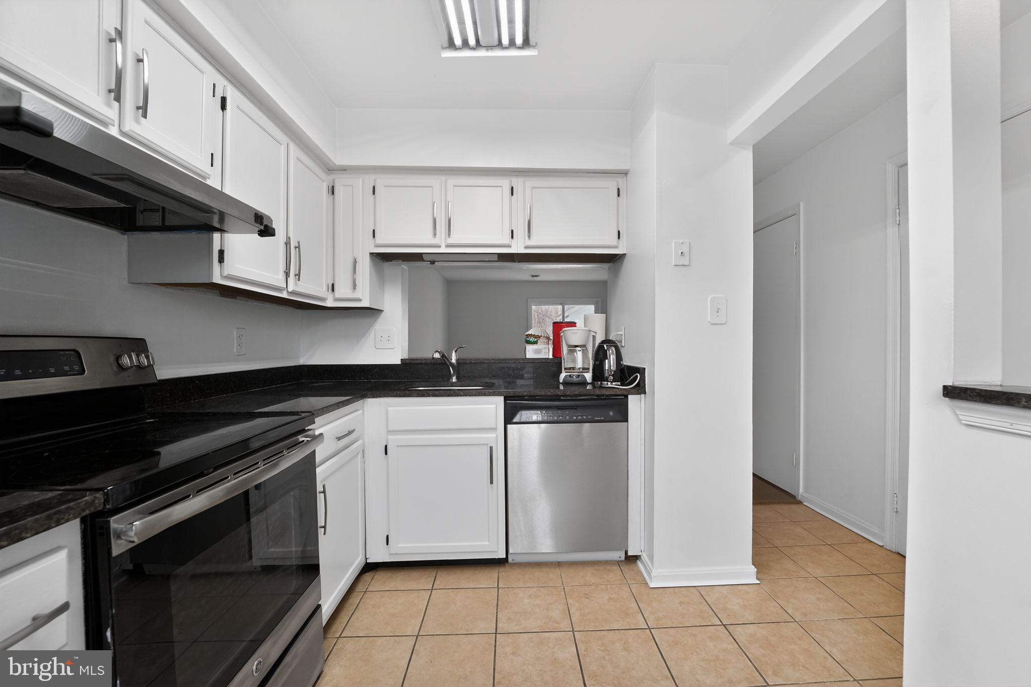 CLOVERLEAF TOWNHOUSES - Residential