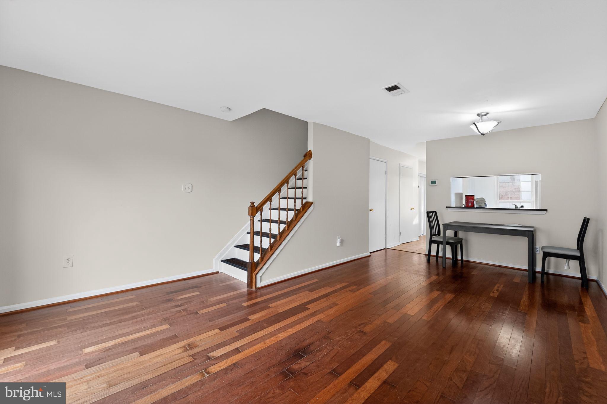 CLOVERLEAF TOWNHOUSES - Residential