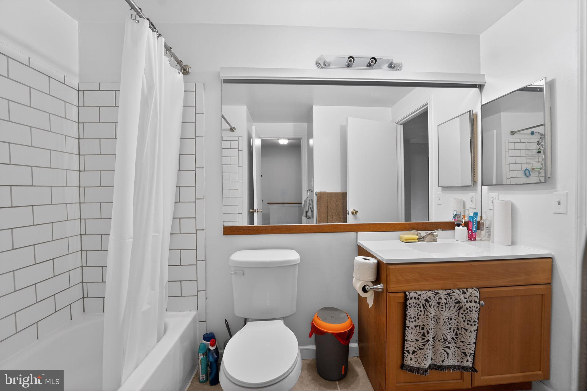 CLOVERLEAF TOWNHOUSES - Residential