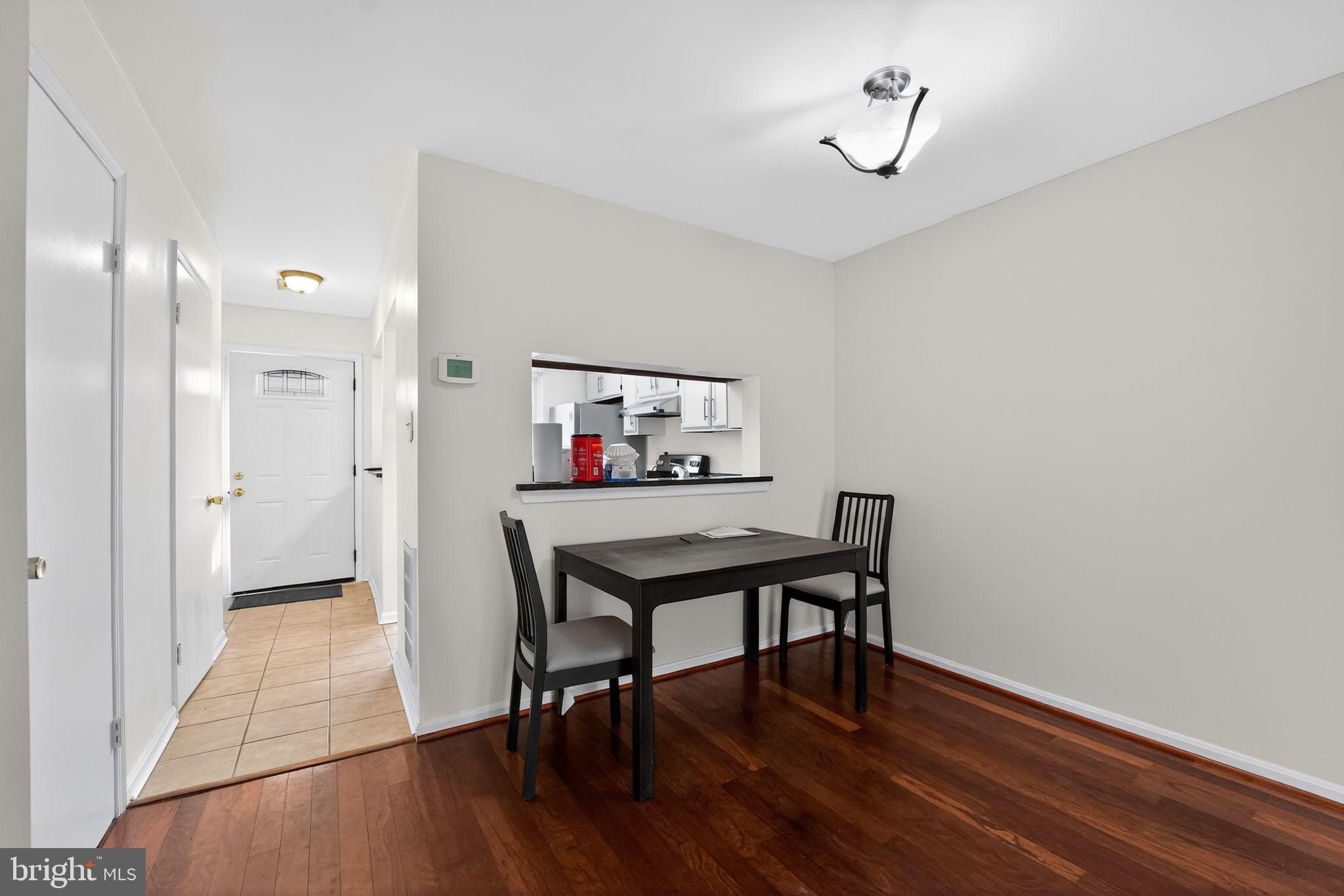 CLOVERLEAF TOWNHOUSES - Residential