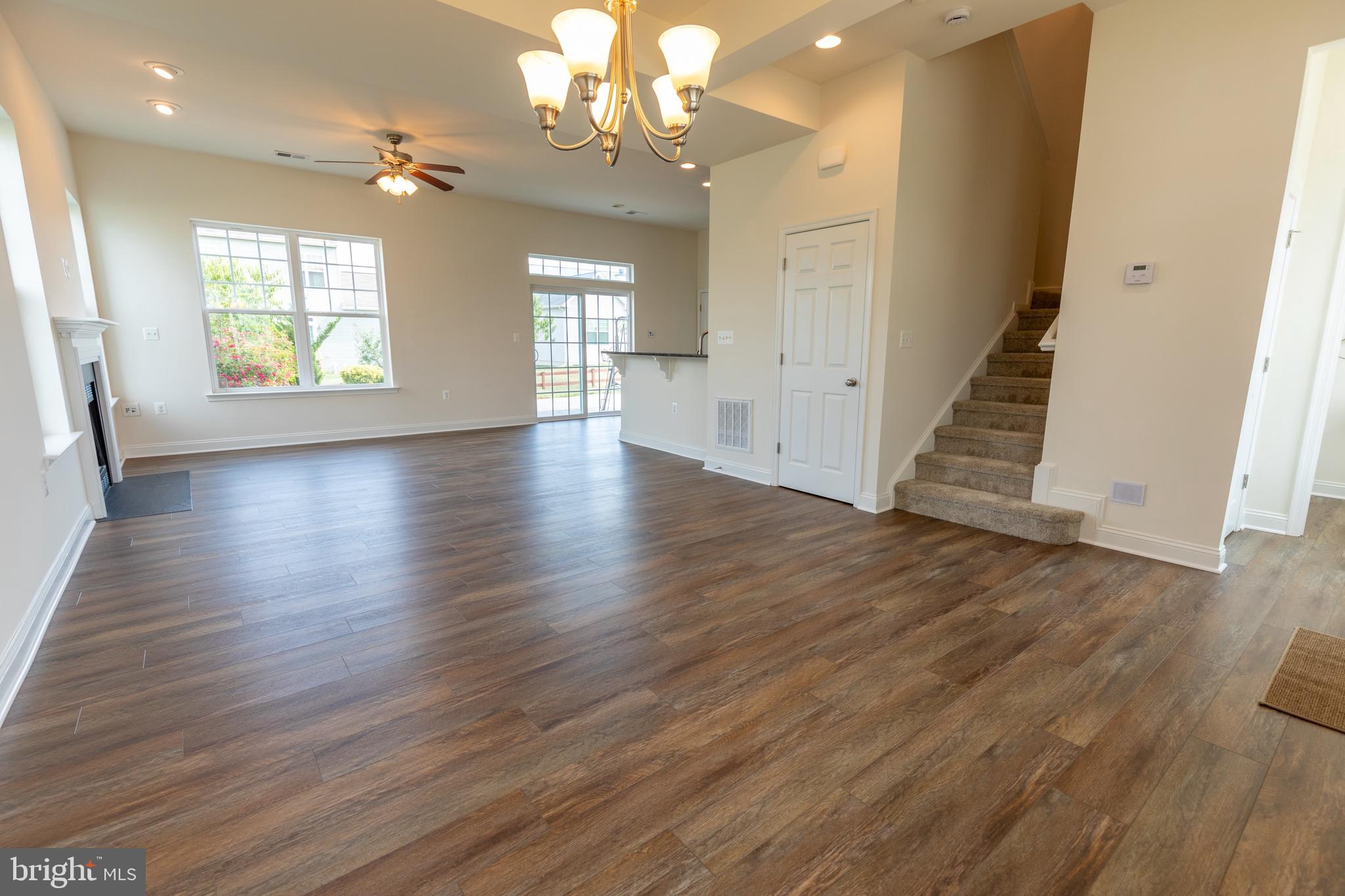 ARCADIA SPRINGS - Residential