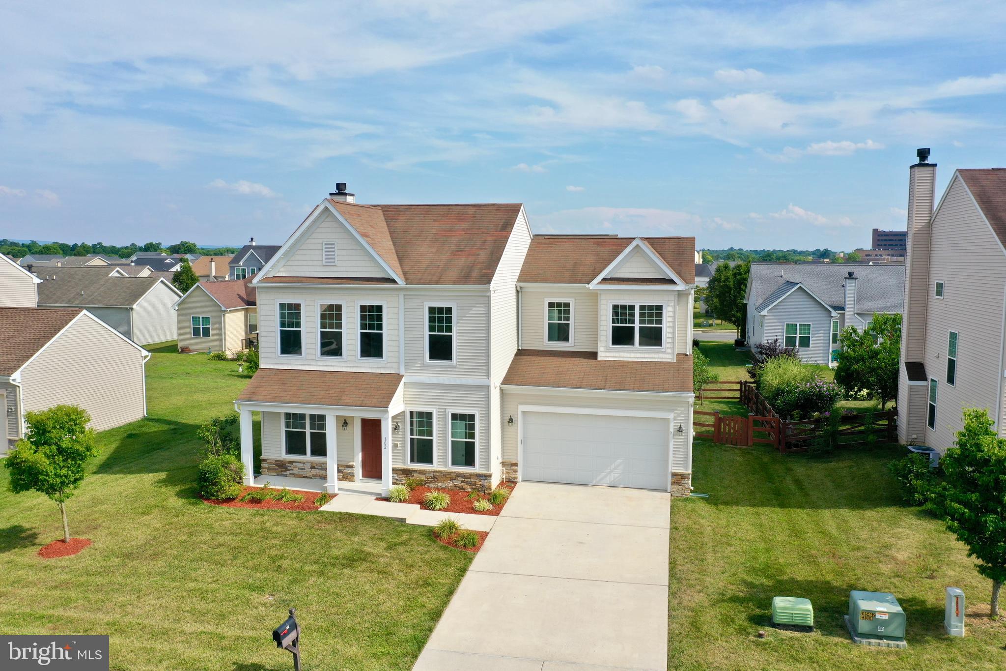 ARCADIA SPRINGS - Residential