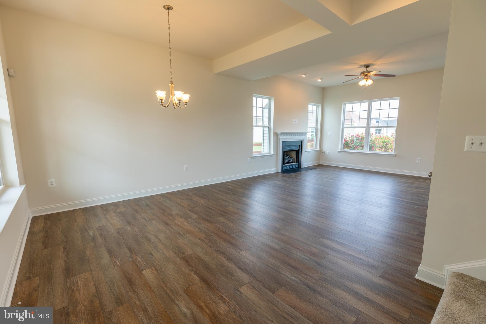 ARCADIA SPRINGS - Residential