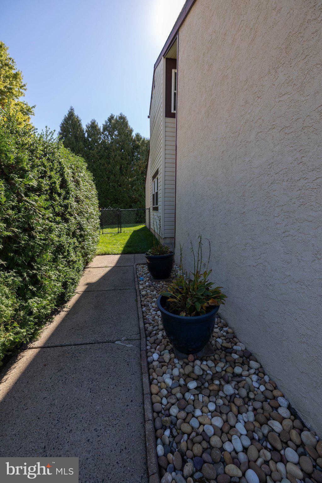 849 THOREAU COURT