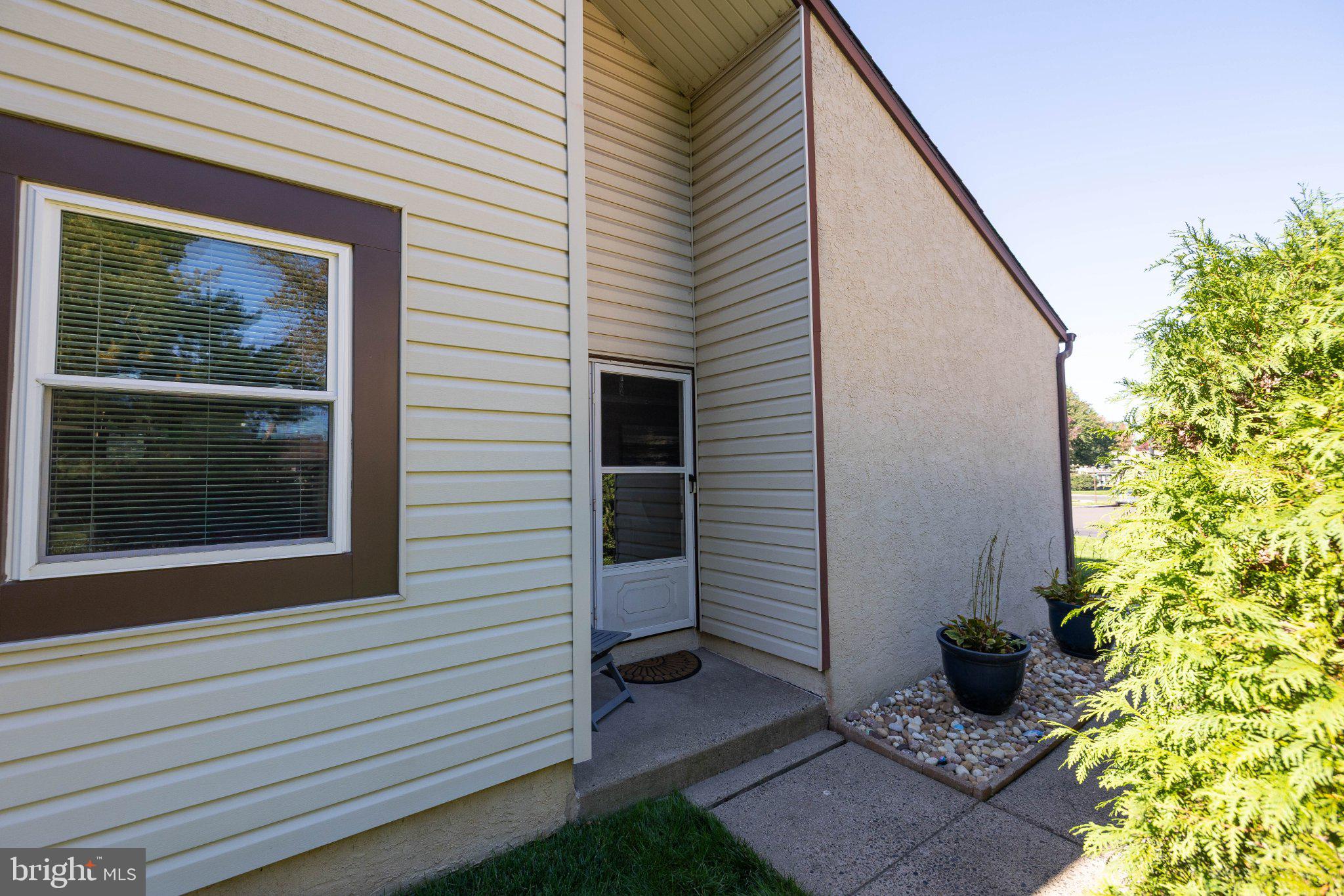849 THOREAU COURT