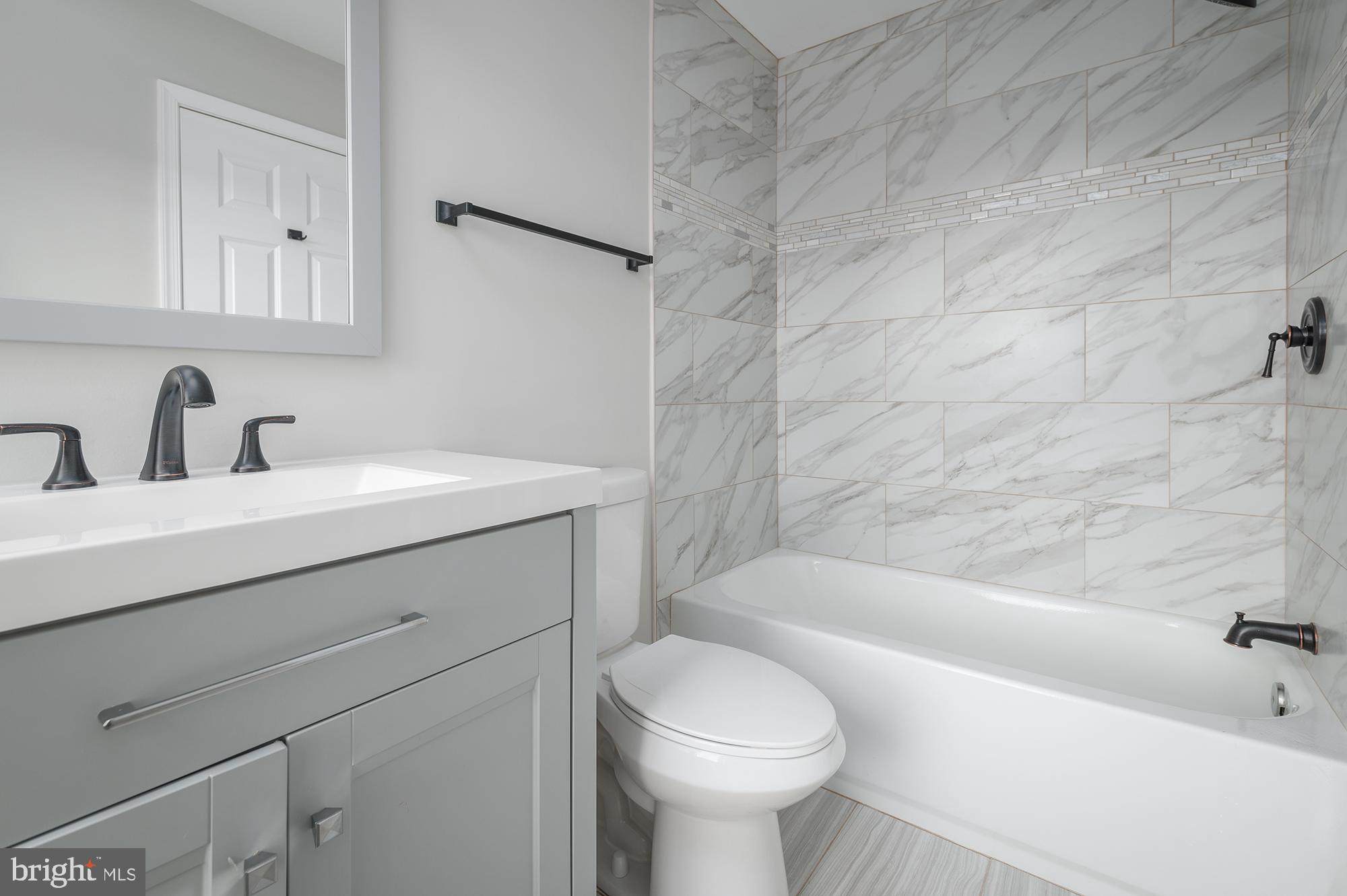 FRANKLIN SQUARE HISTORIC DISTRICT - Residential