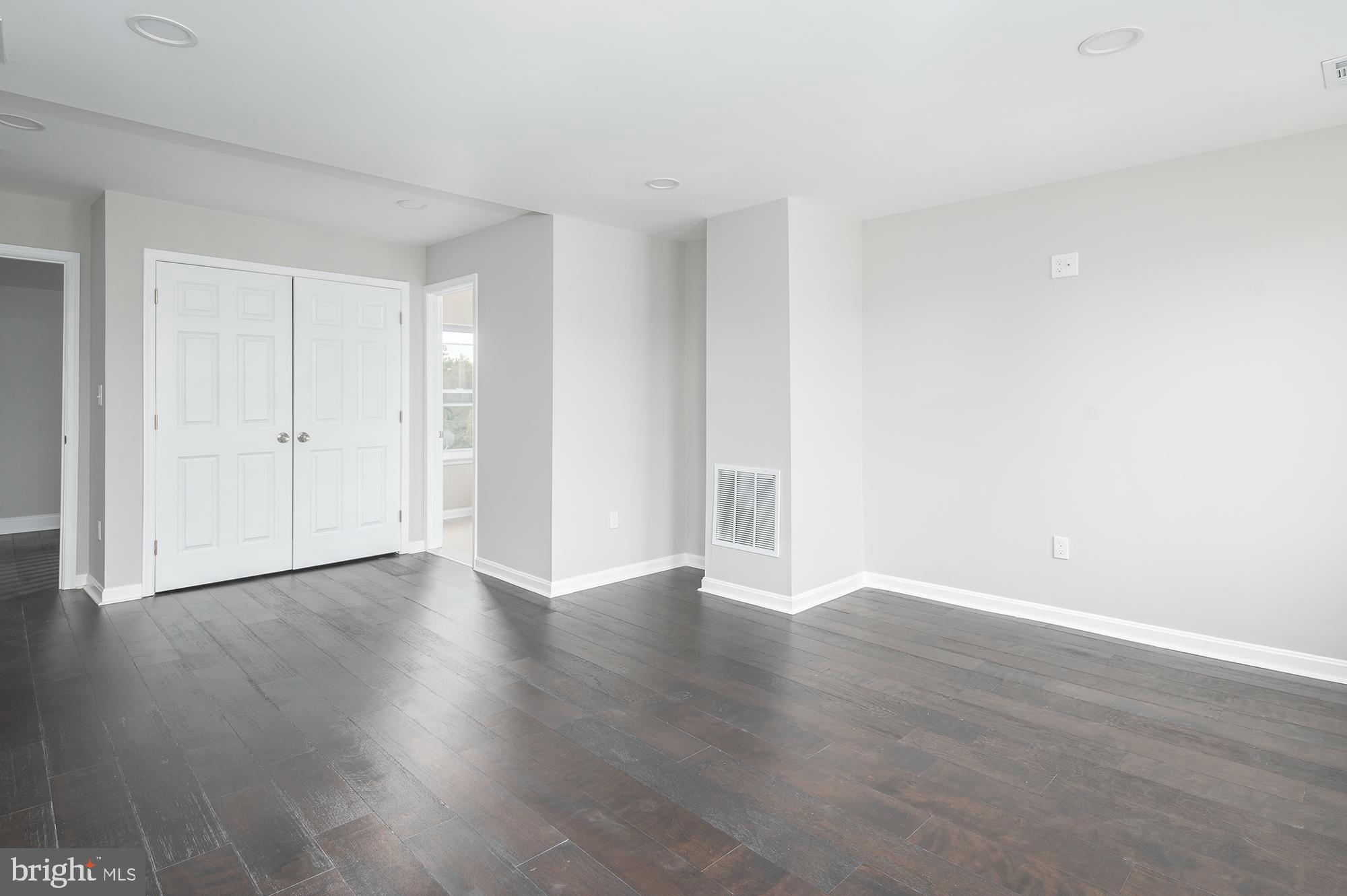 FRANKLIN SQUARE HISTORIC DISTRICT - Residential