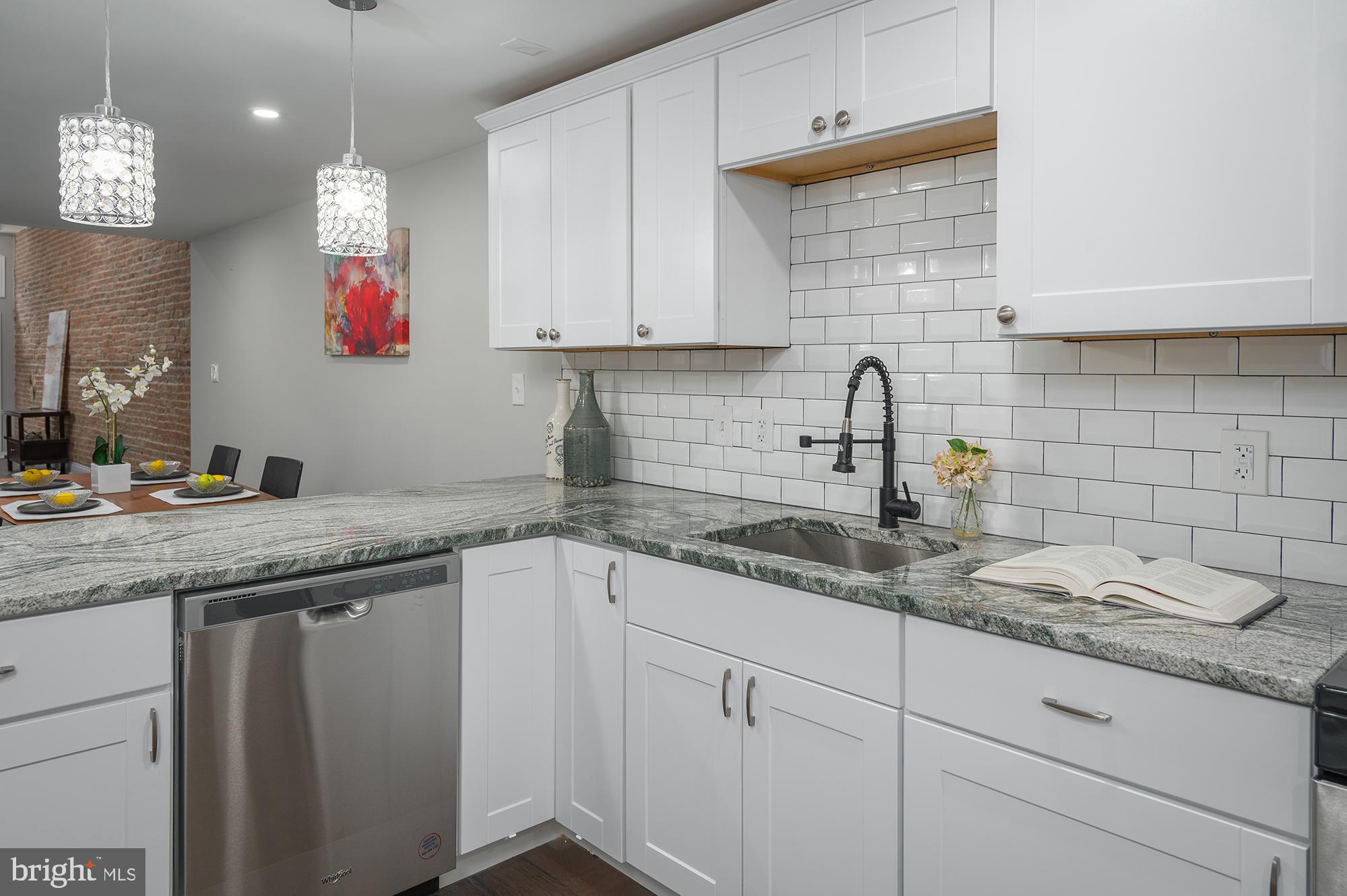 FRANKLIN SQUARE HISTORIC DISTRICT - Residential