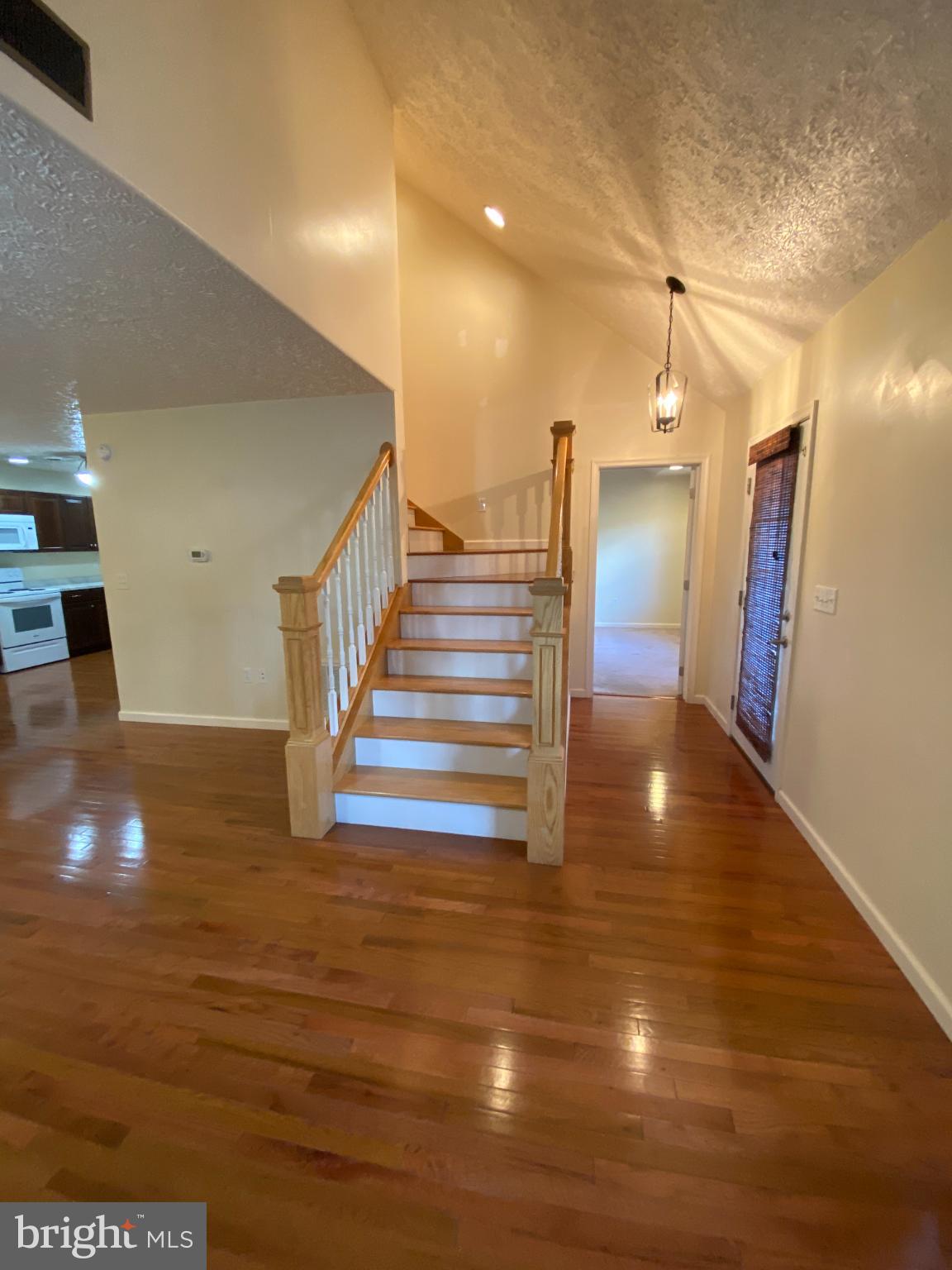 STONEY RUN - Residential Lease