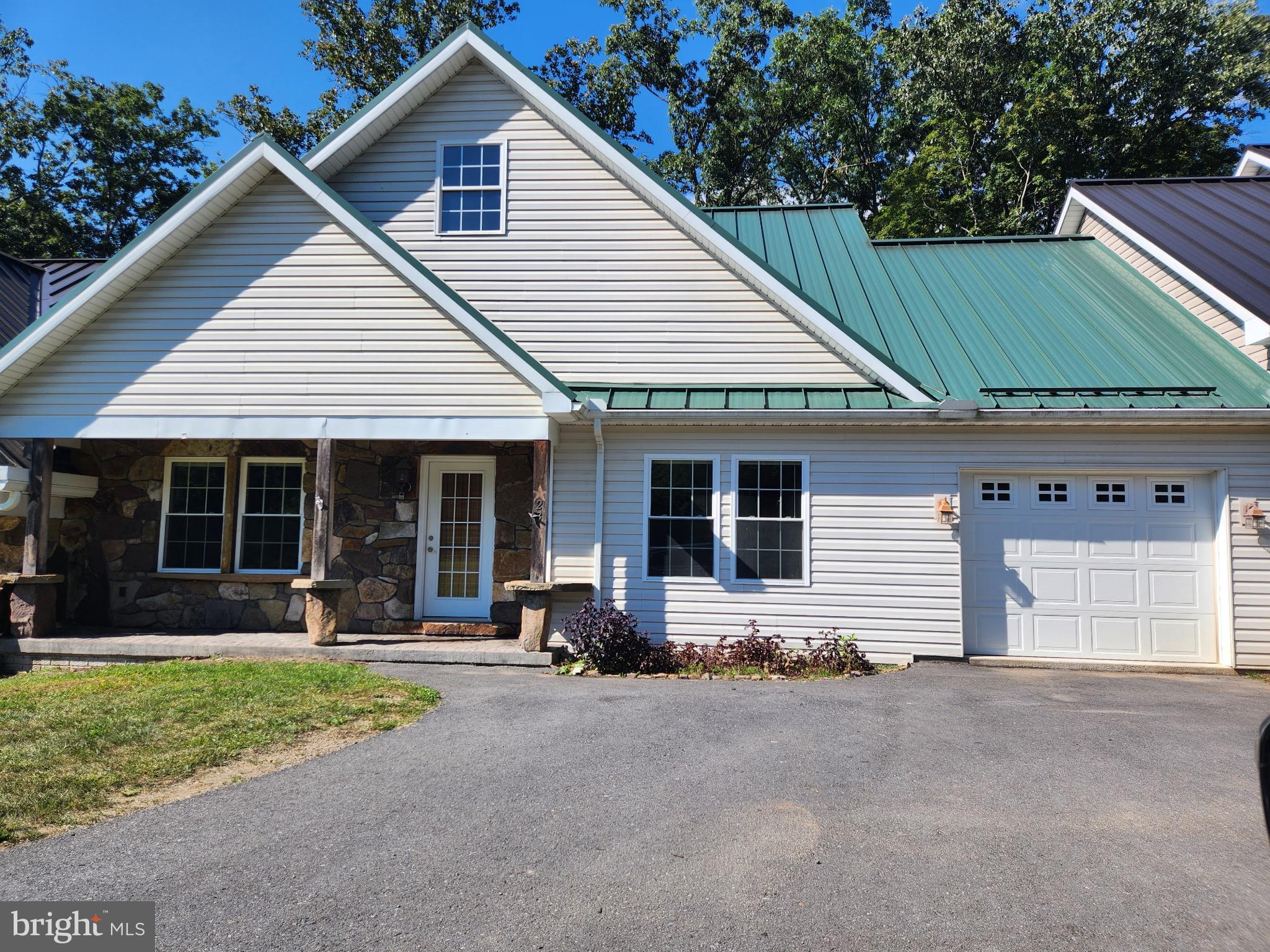 STONEY RUN - Residential Lease