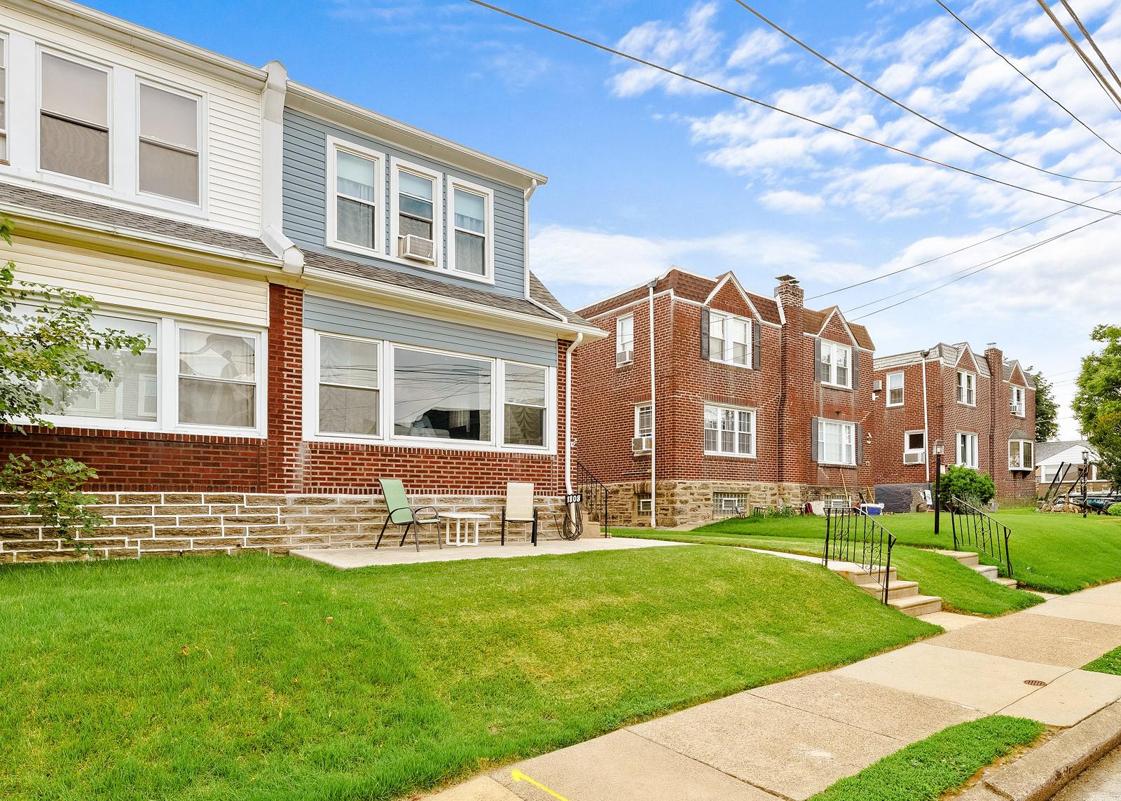 1808 LANSING STREET