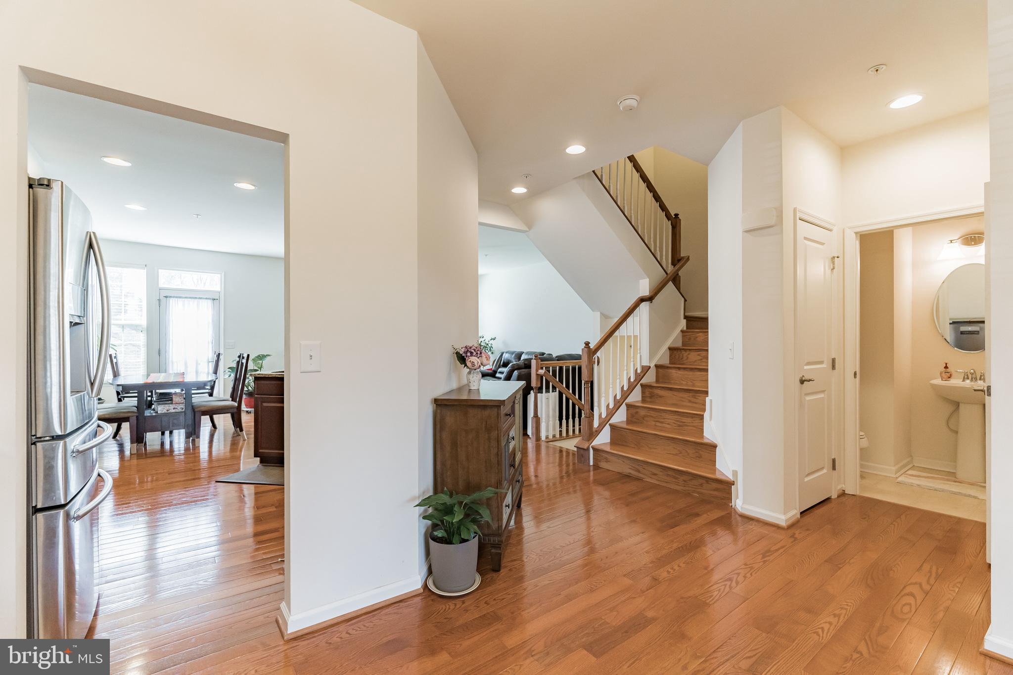 SPRINGFIELD MANOR - Residential