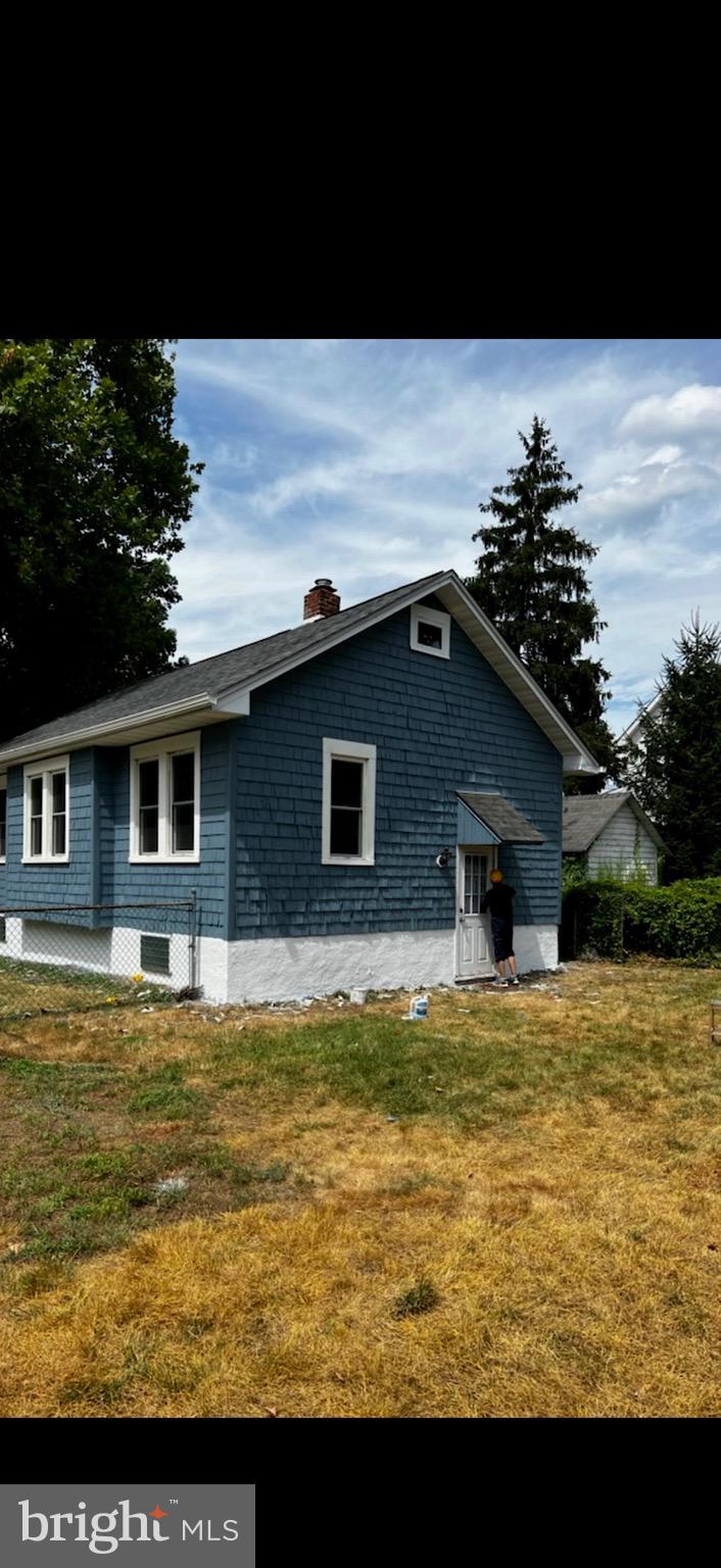 332 W MERCHANT STREET