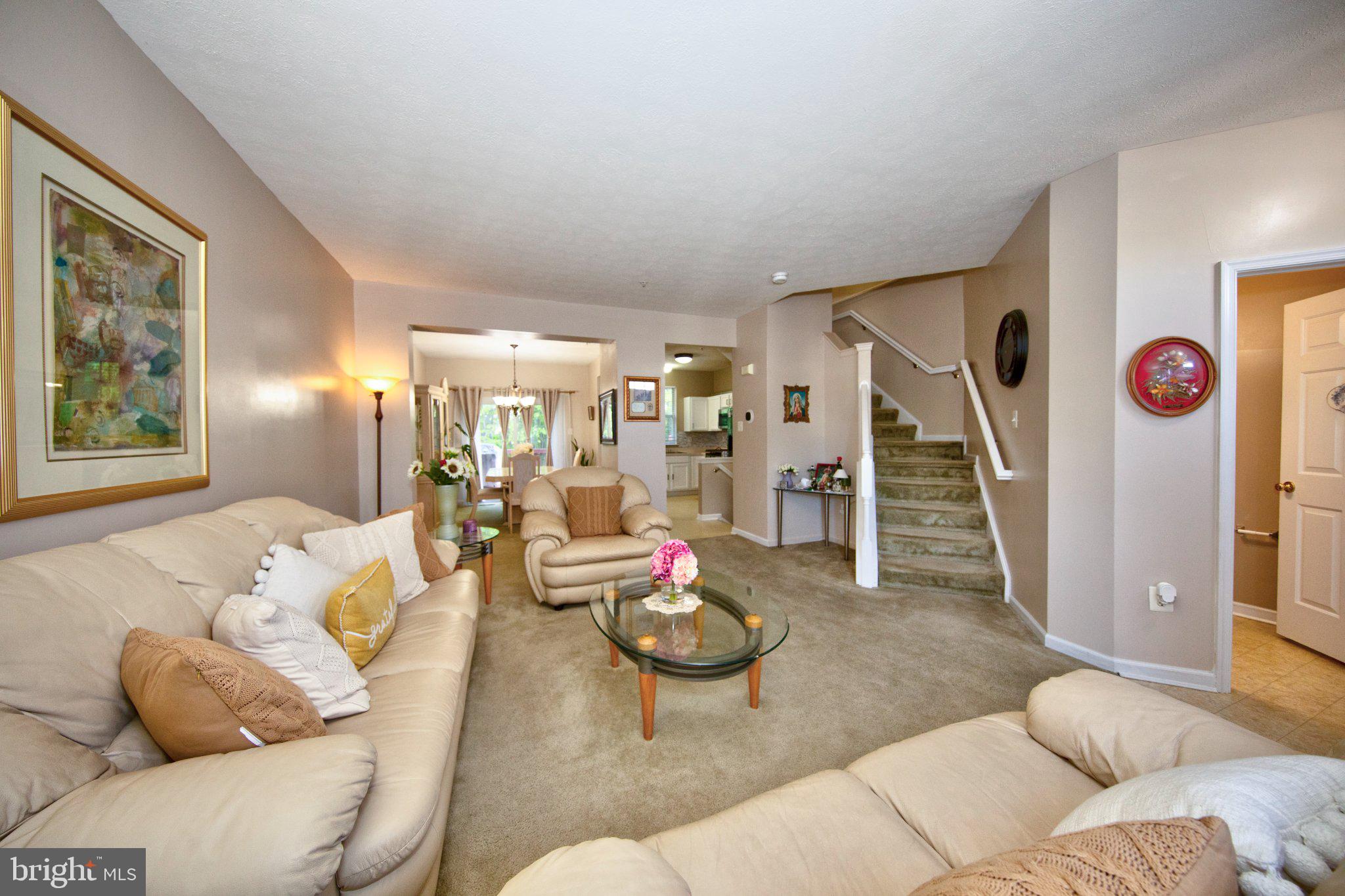 EATON SQUARE - Residential