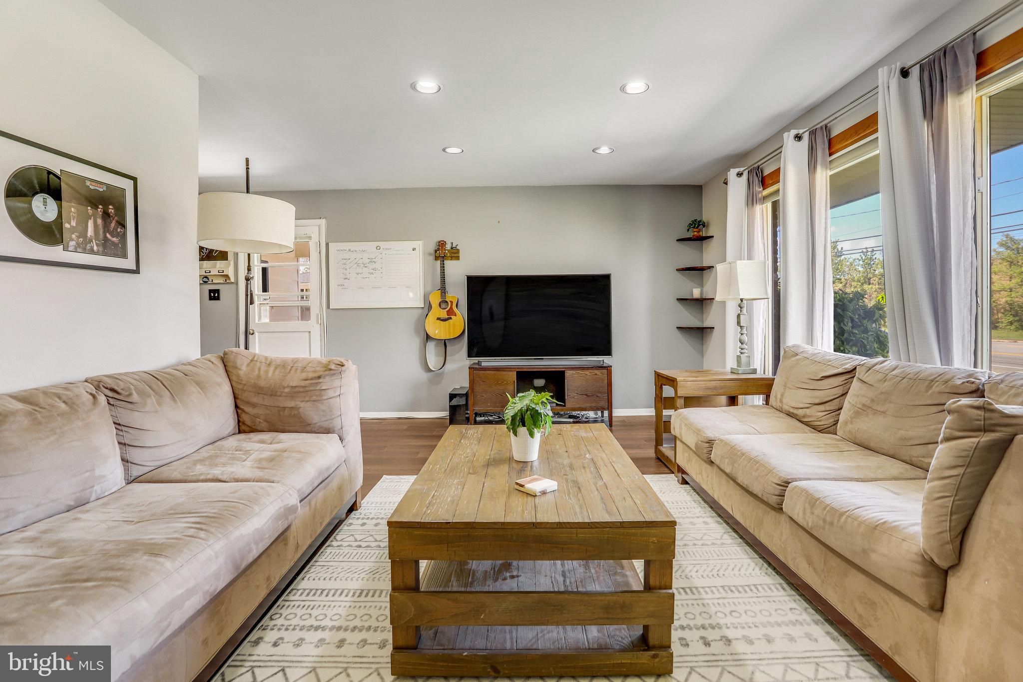 LOISDALE ESTATES - Residential