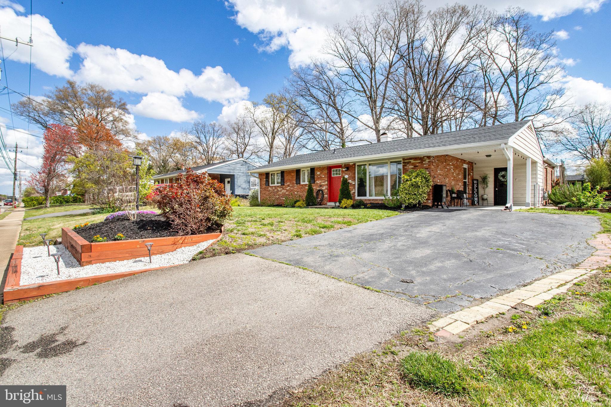 LOISDALE ESTATES - Residential