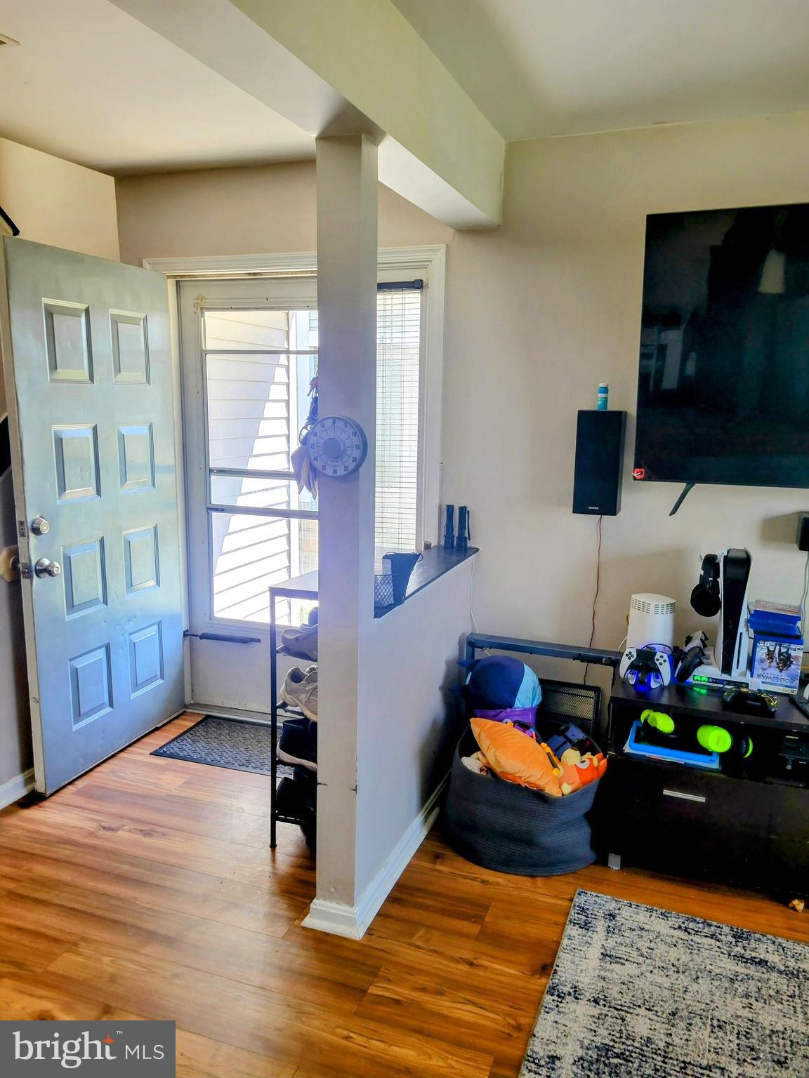 WESTLAKE VILLAGE - LANCASTER - Residential