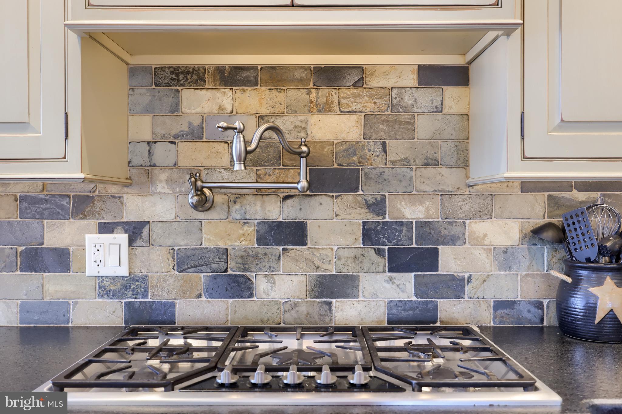 HANS HERR VILLAGE - Residential