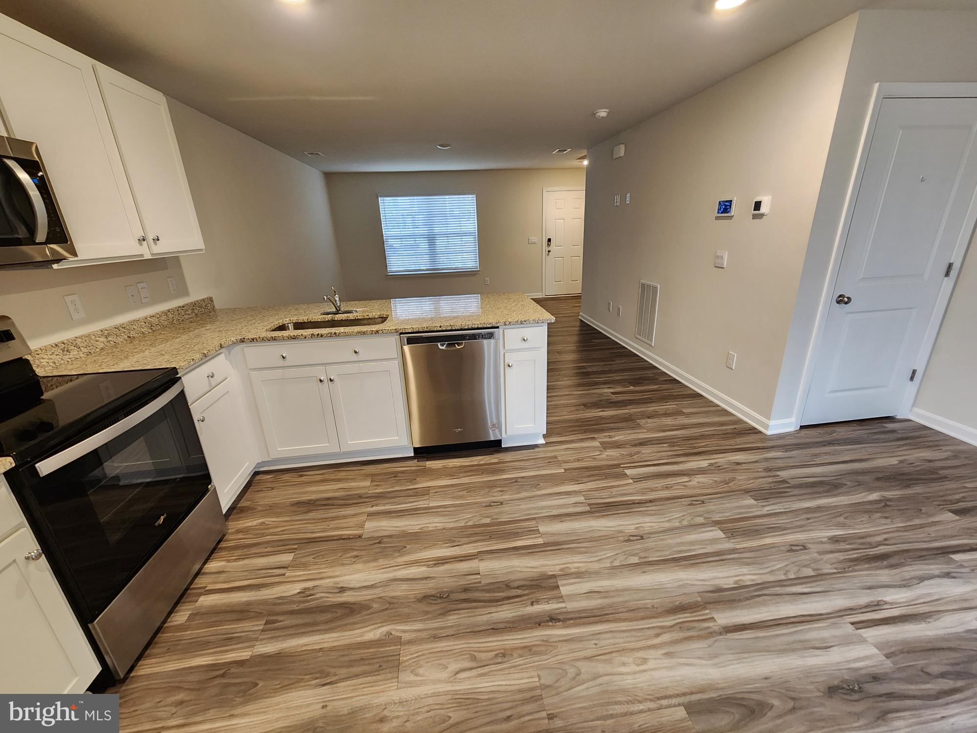 MAGNOLIA SPRINGS - Residential Lease