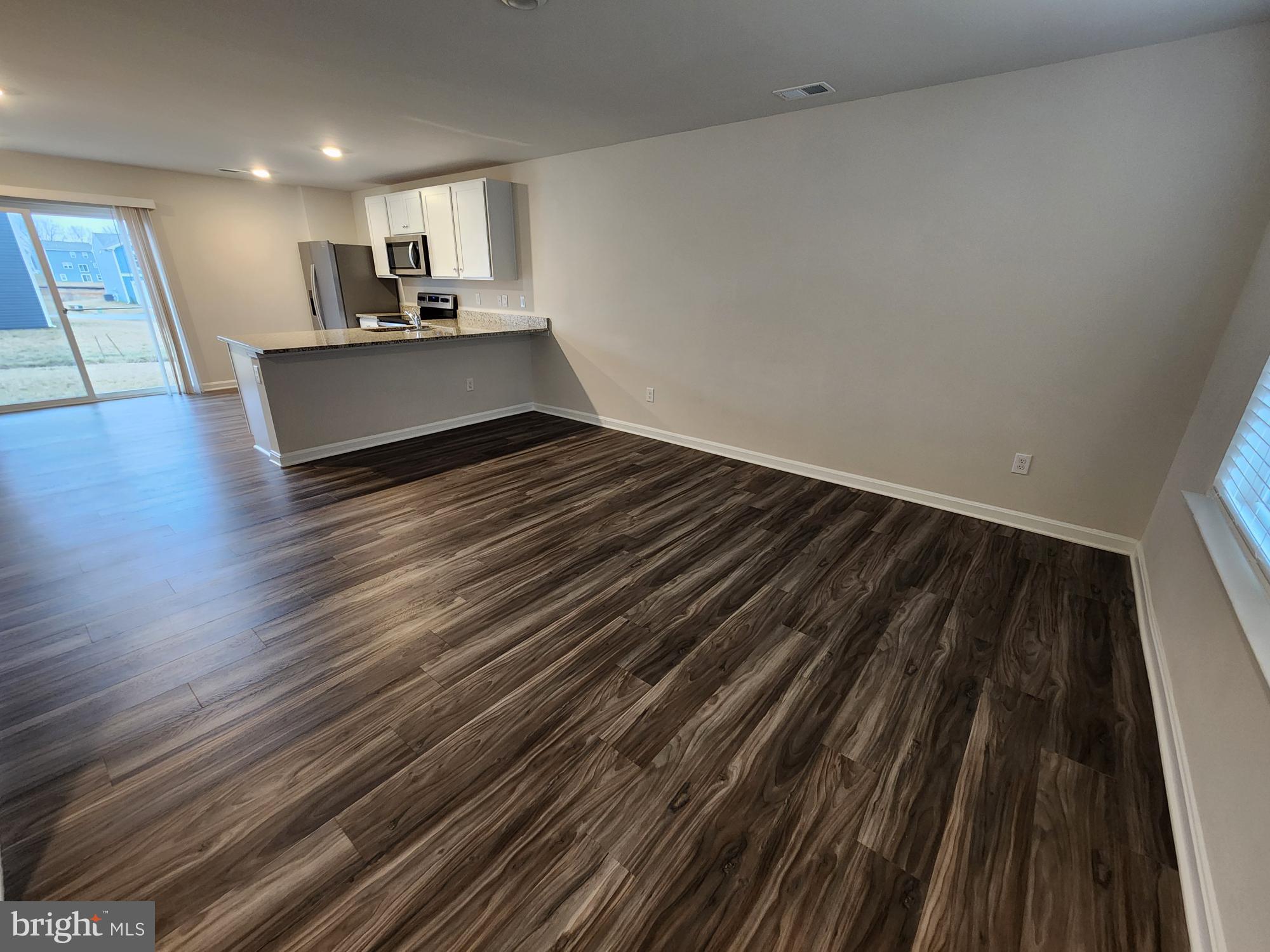 MAGNOLIA SPRINGS - Residential Lease