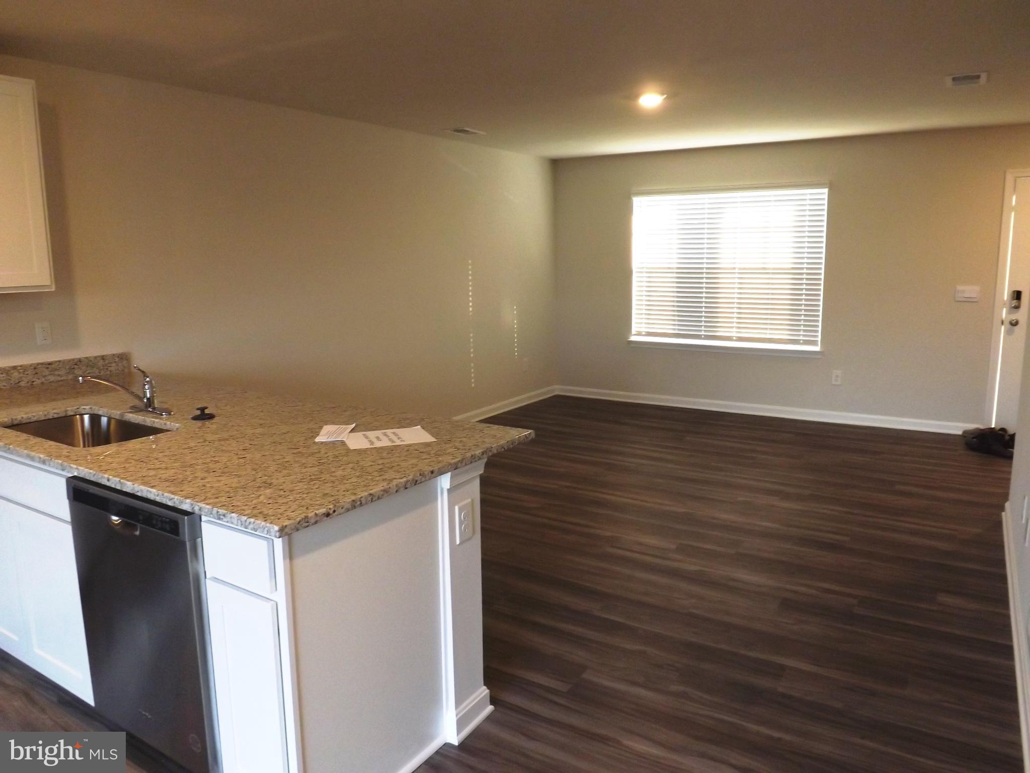 MAGNOLIA SPRINGS - Residential Lease