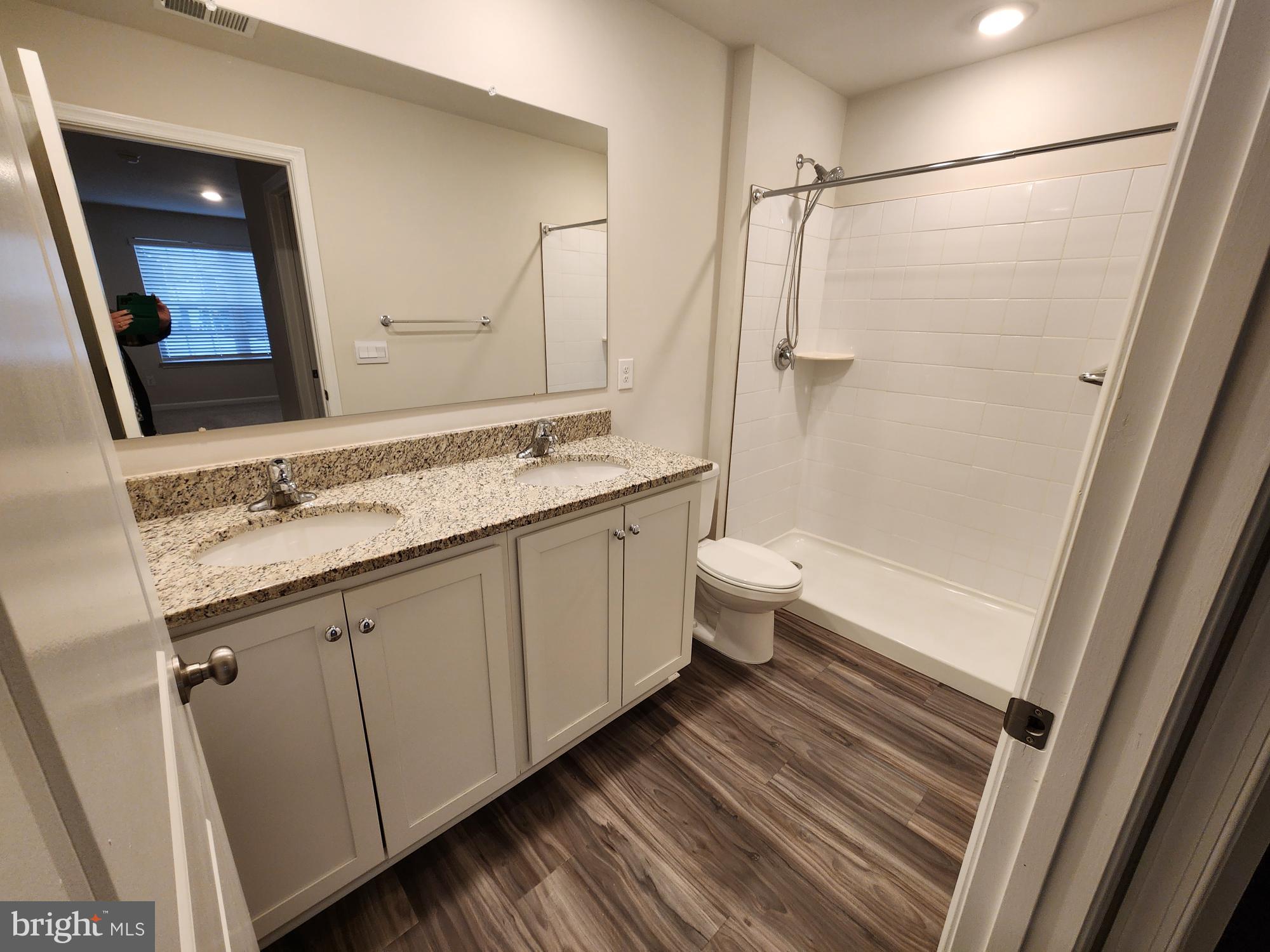 MAGNOLIA SPRINGS - Residential Lease