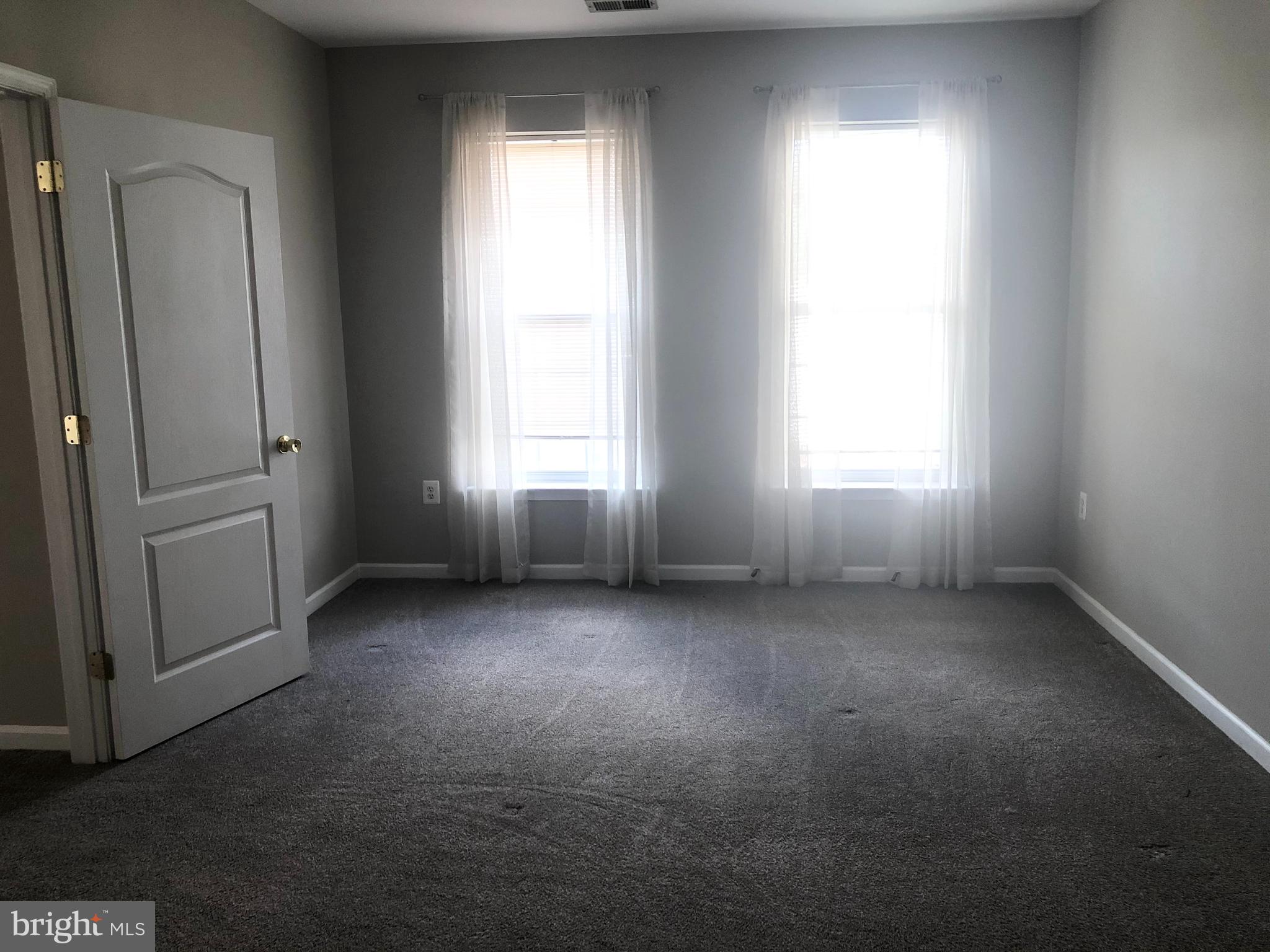 THE RESERVE CONDOMINIUMS - Residential Lease