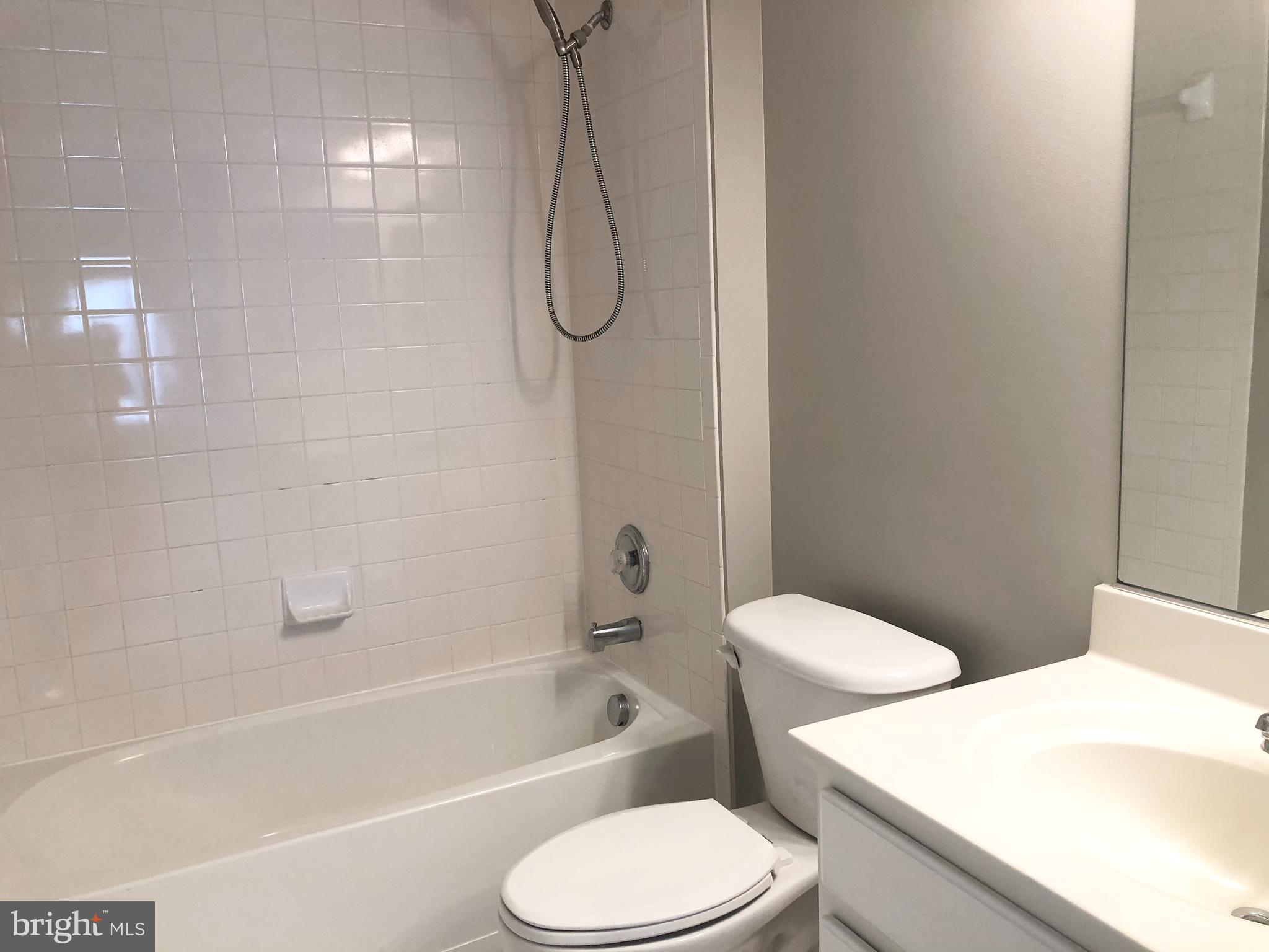 THE RESERVE CONDOMINIUMS - Residential Lease