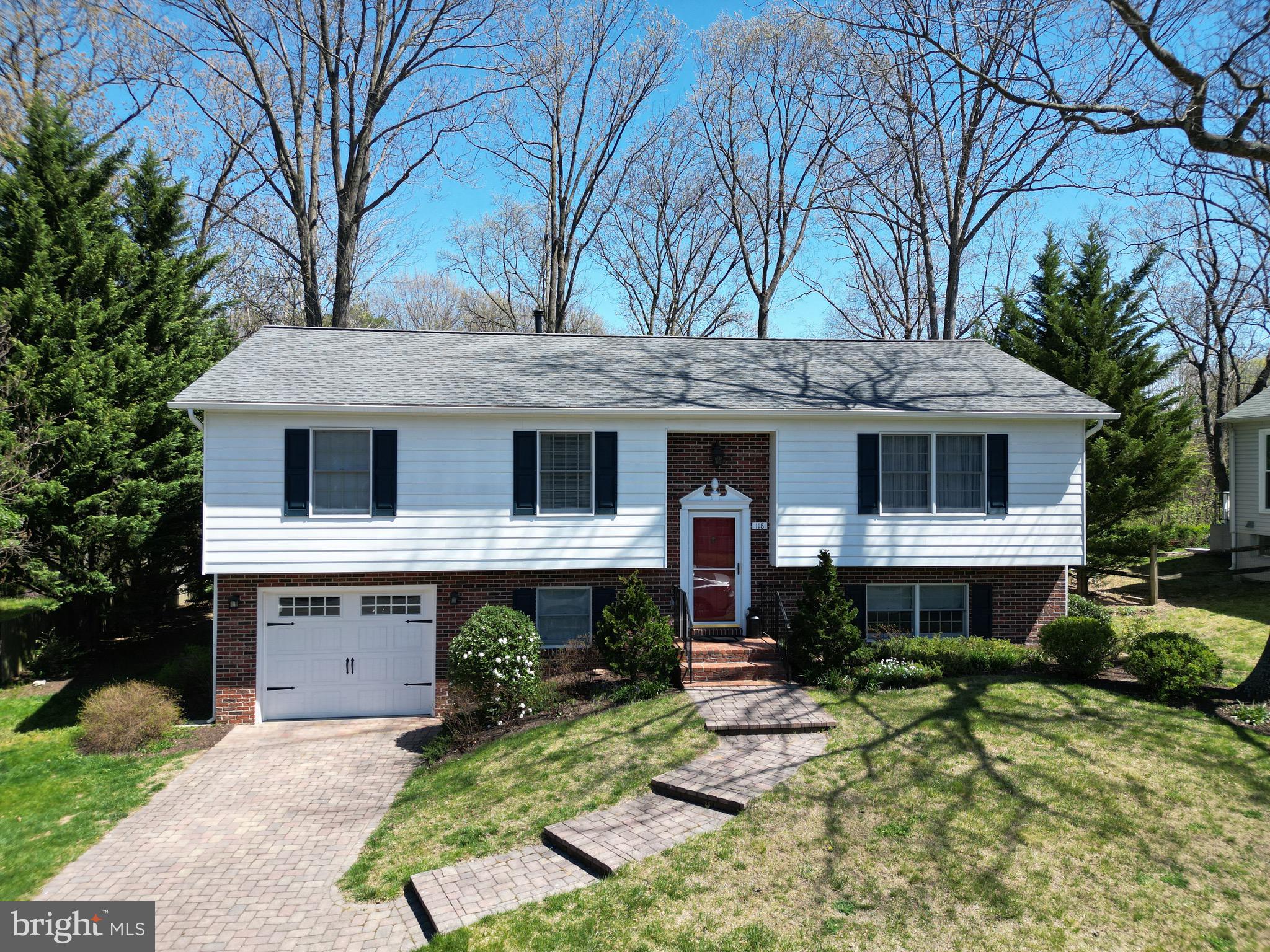 PEMBRIDGE HEIGHTS - Residential