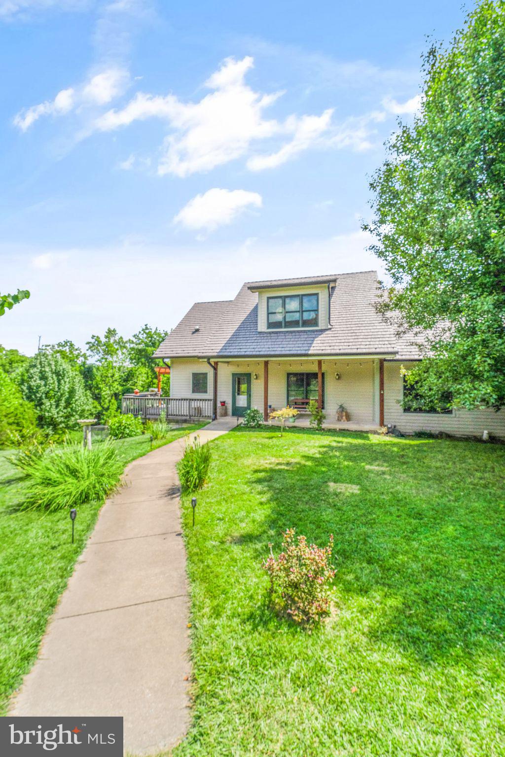 ECOVILLAGE - Residential Lease