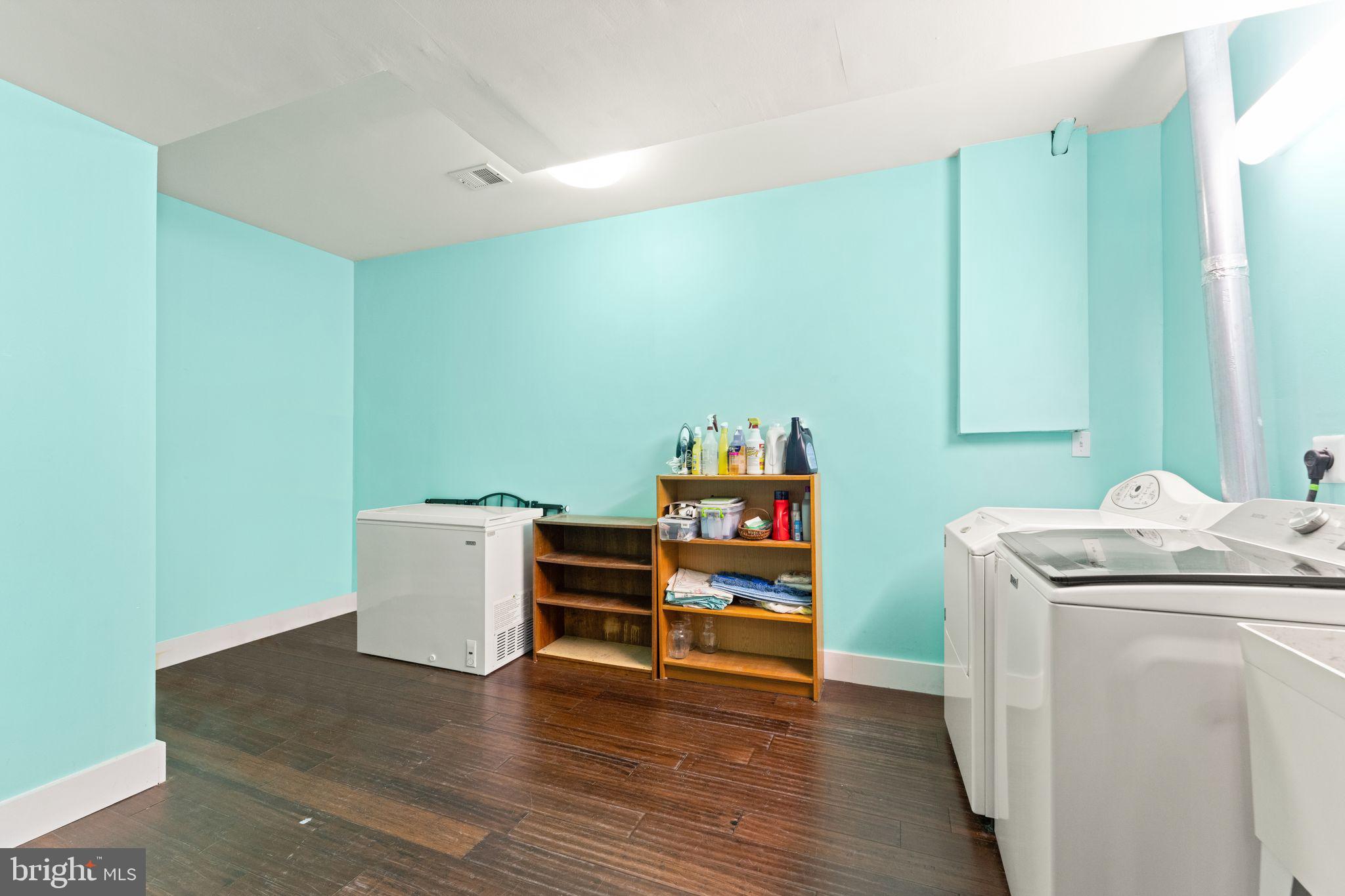 ECOVILLAGE - Residential Lease