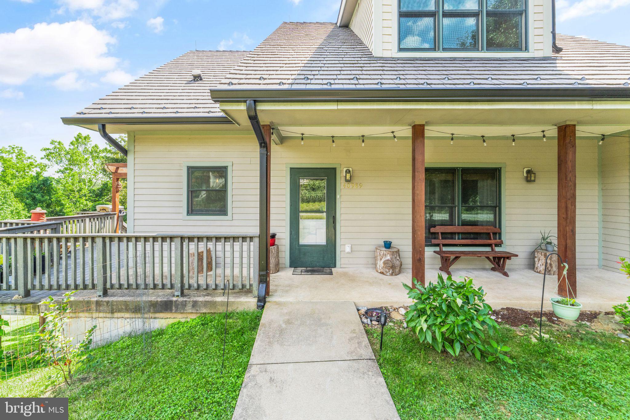 ECOVILLAGE - Residential Lease