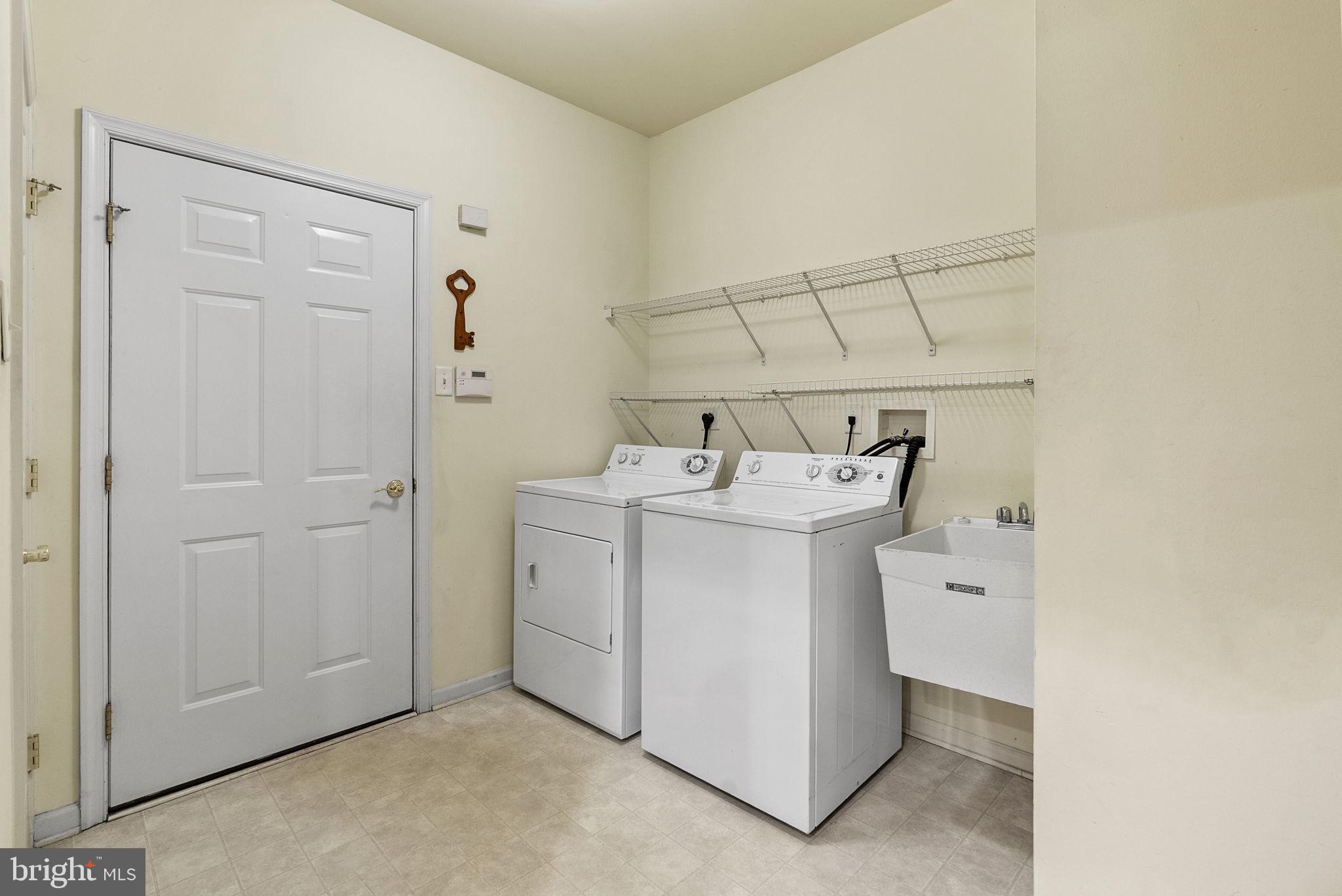 COURTYARDS - Residential