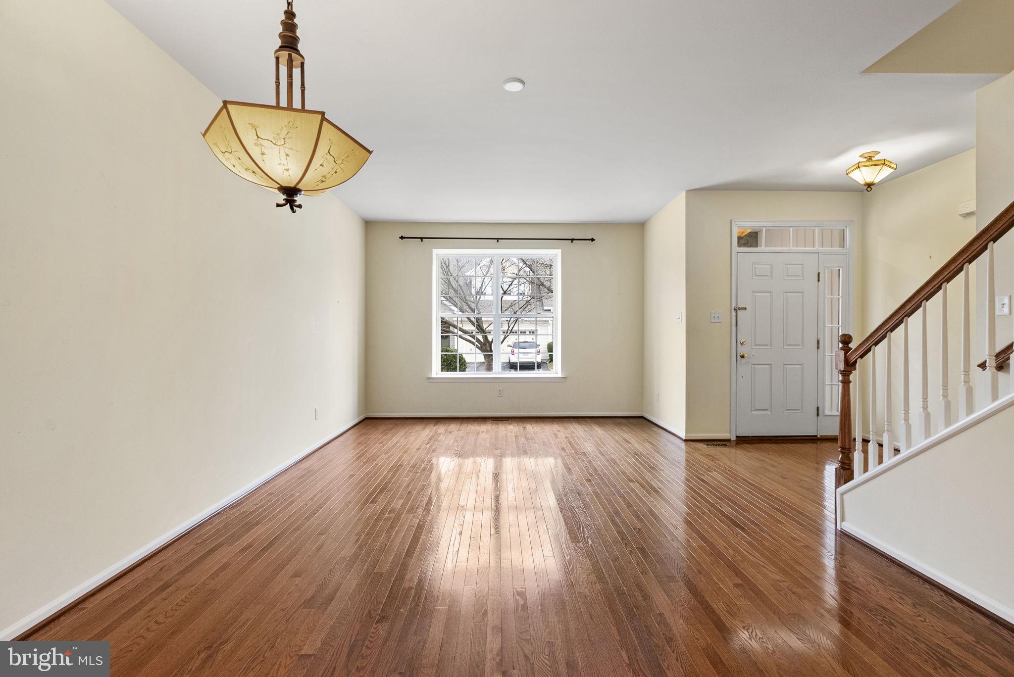 COURTYARDS - Residential