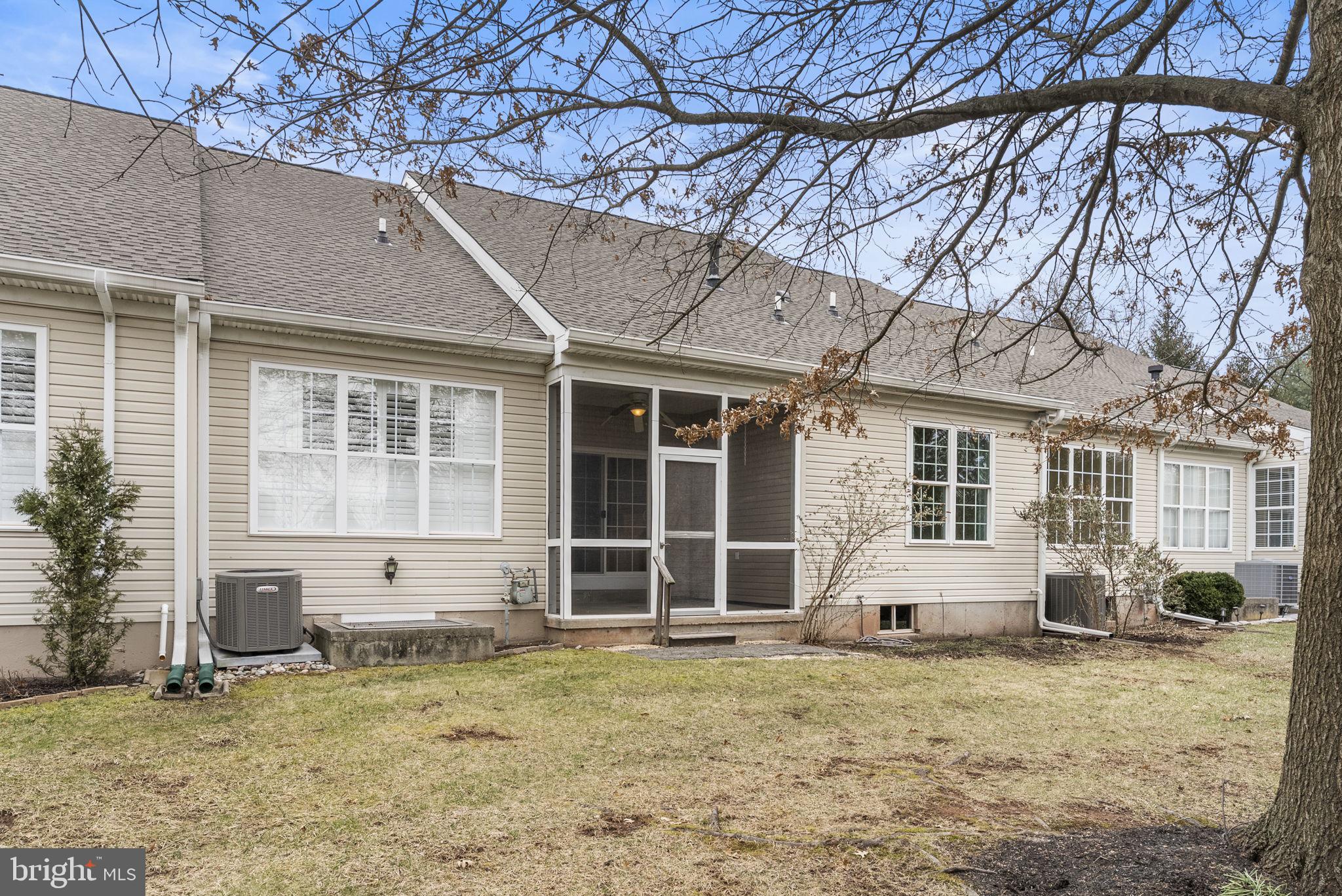 COURTYARDS - Residential