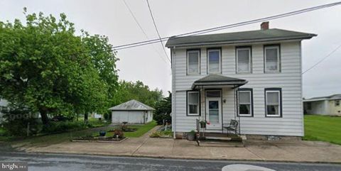 153 N CENTER STREET FREDERICKSBURG PA 17026