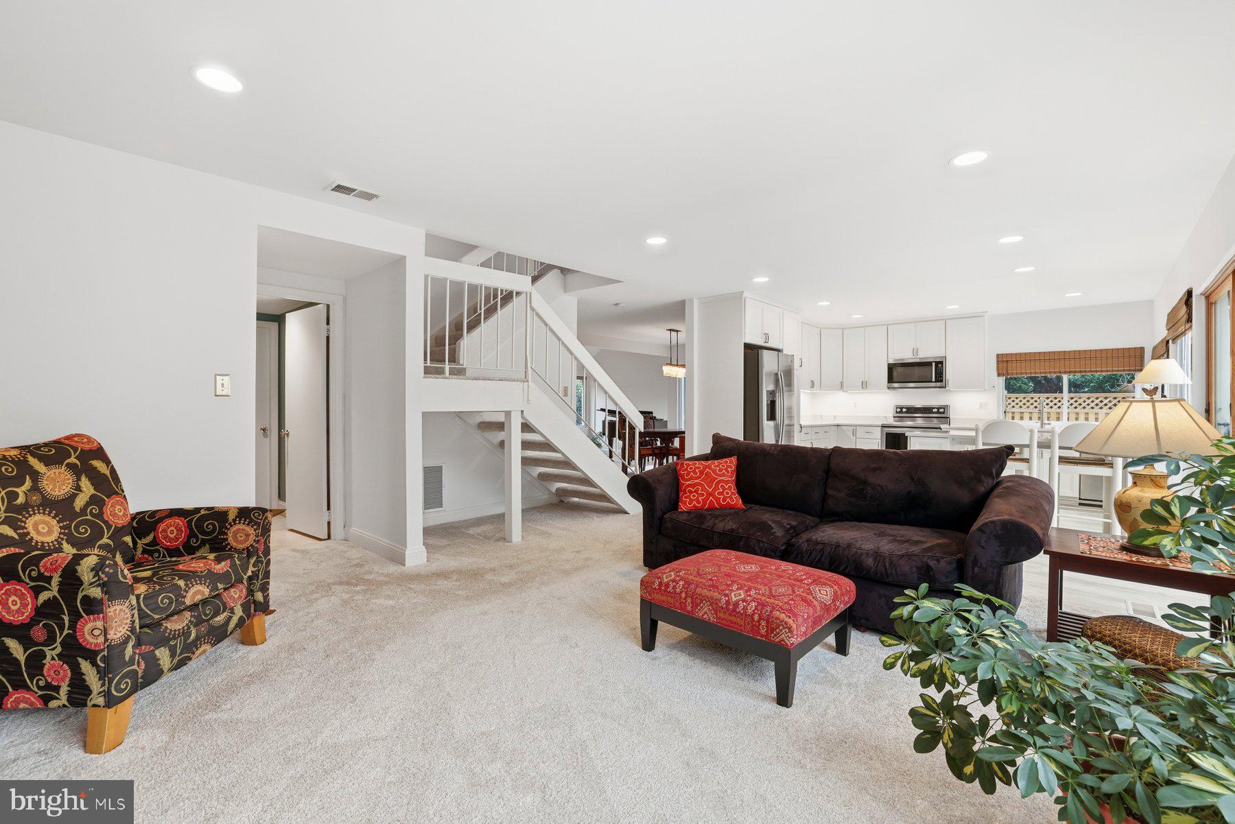 SOUTHERN GROVE - Residential