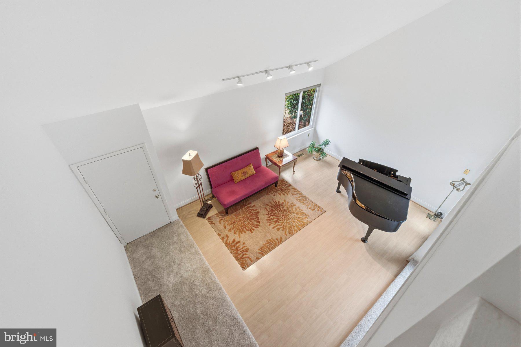 SOUTHERN GROVE - Residential