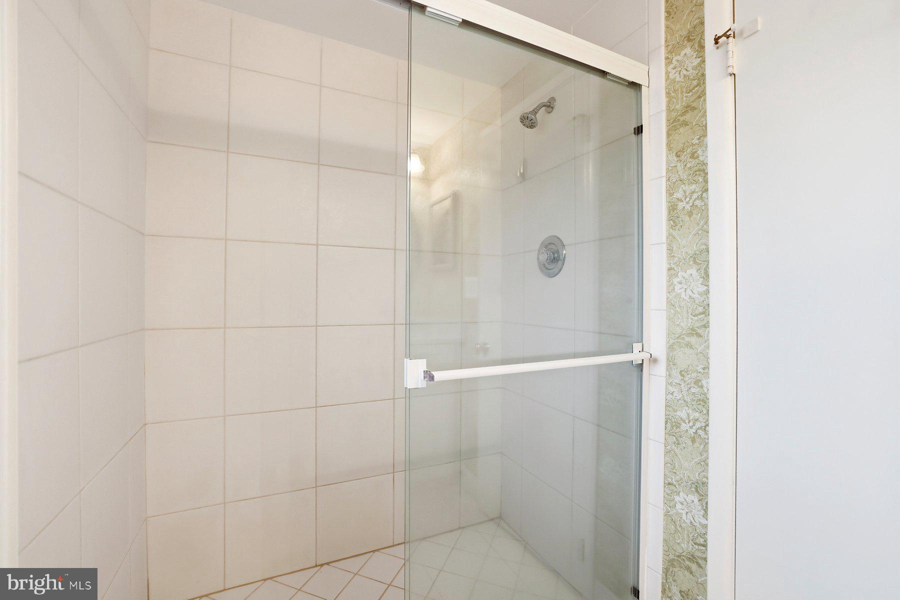 SOUTHERN GROVE - Residential