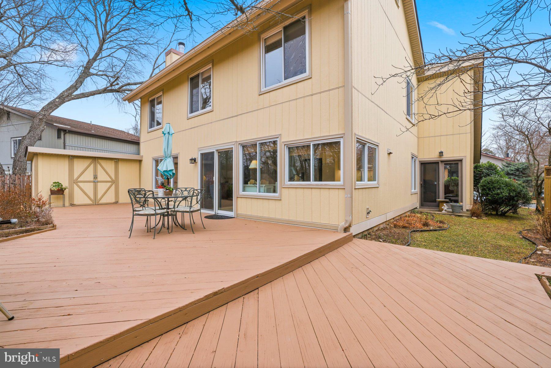 SOUTHERN GROVE - Residential