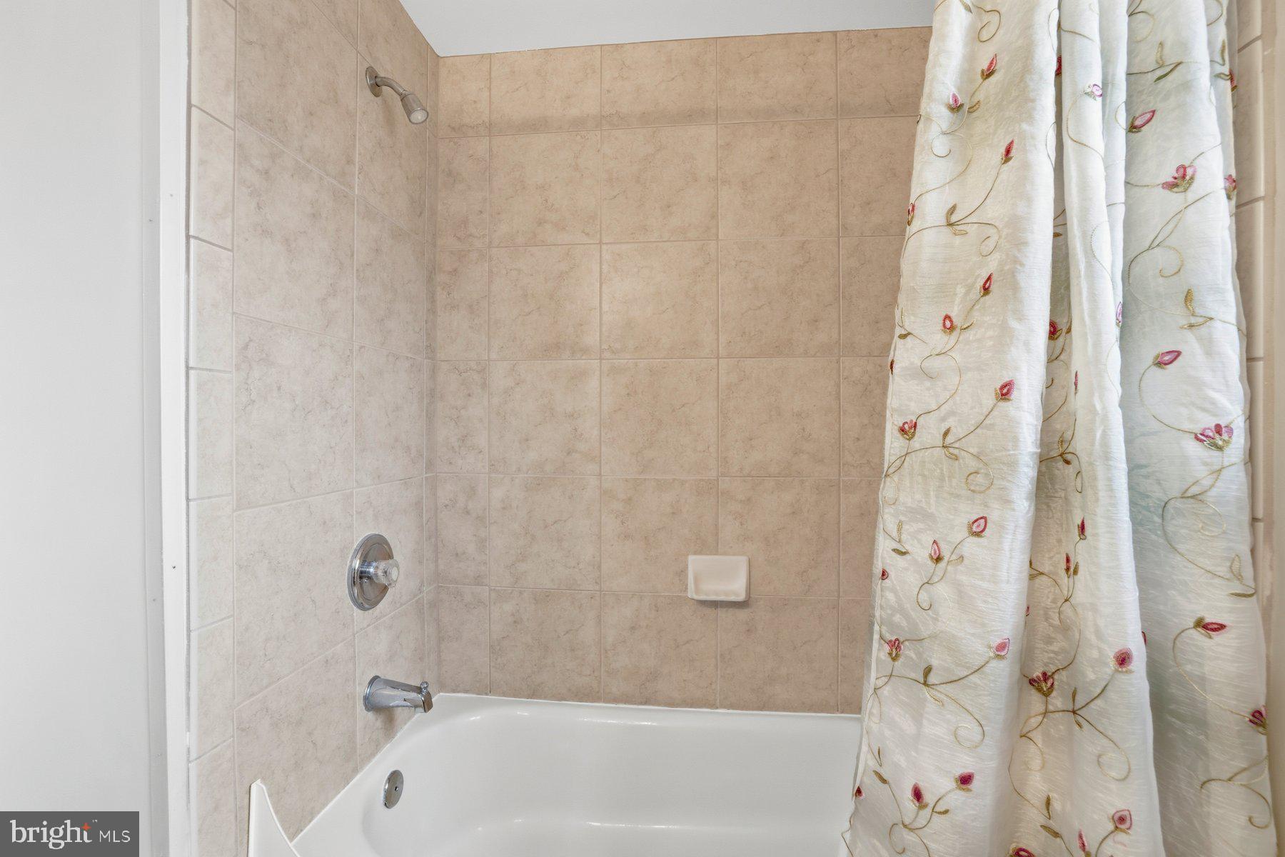 SOUTHERN GROVE - Residential