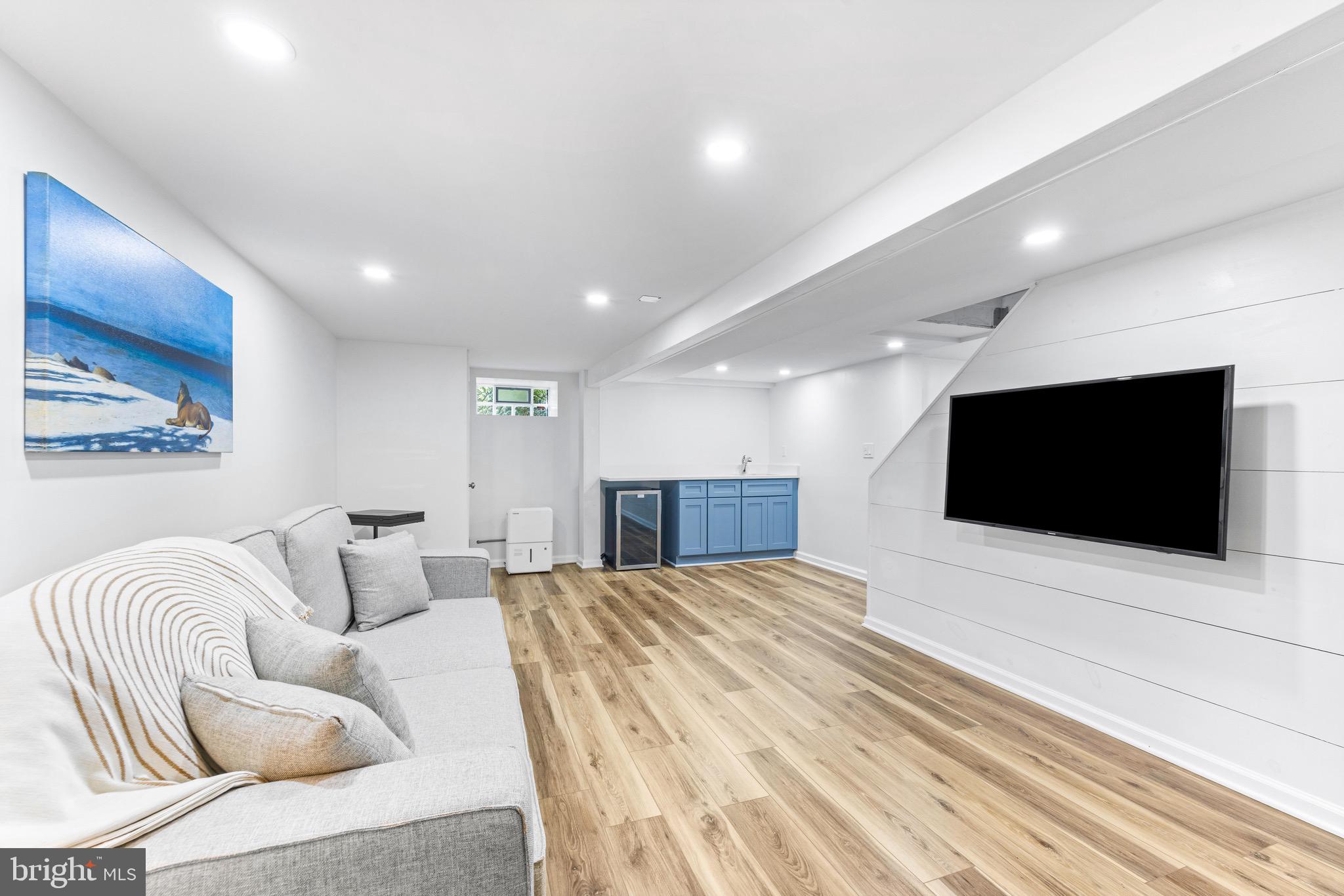 TOWSON ESTATES - Residential